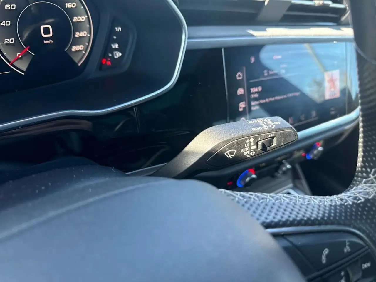 Audi Q3 снимка Audi Q3