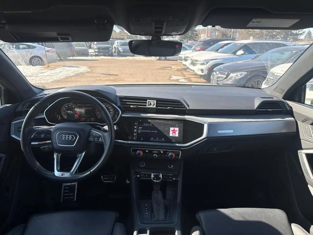 Audi Q3 снимка Audi Q3