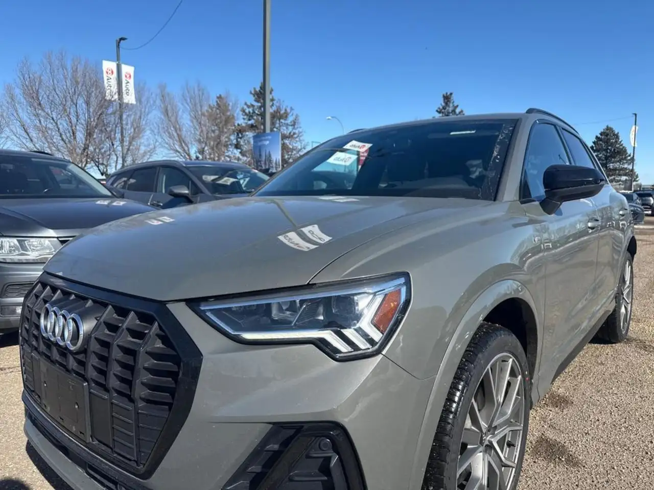 Audi Q3 снимка Audi Q3