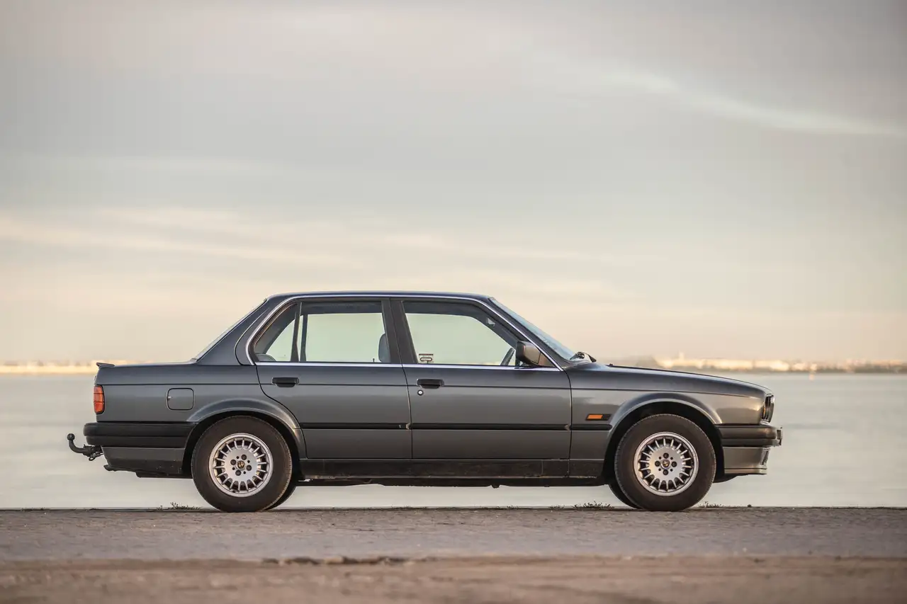 BMW 324 td, foto 6