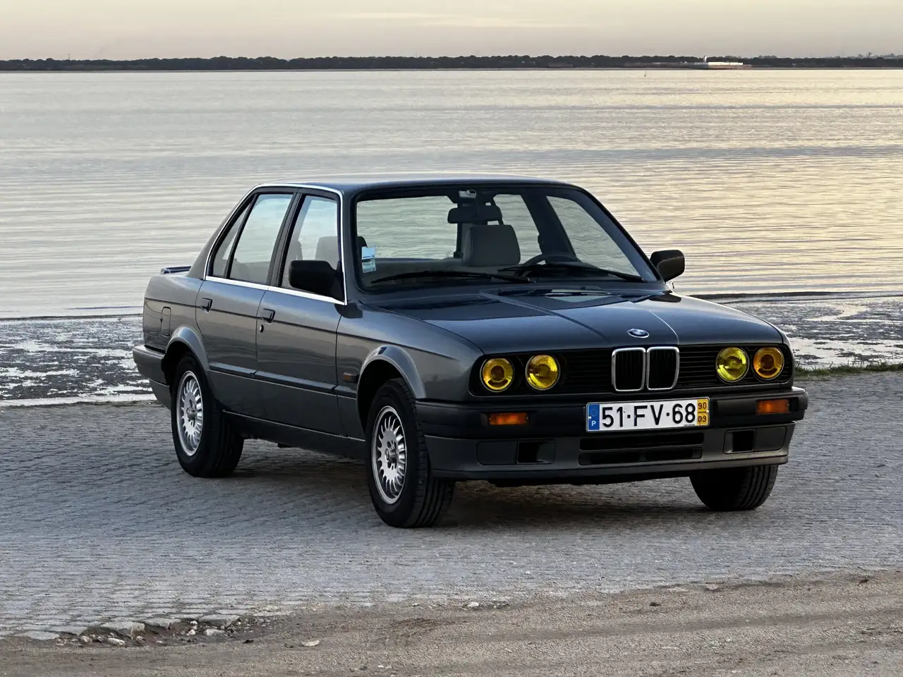 BMW 324 td, foto 3