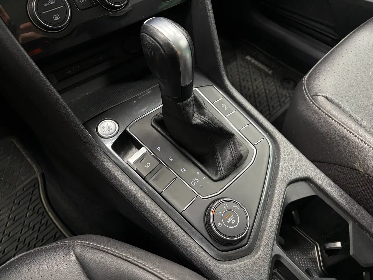 Volkswagen Tiguan снимка Volkswagen Tiguan