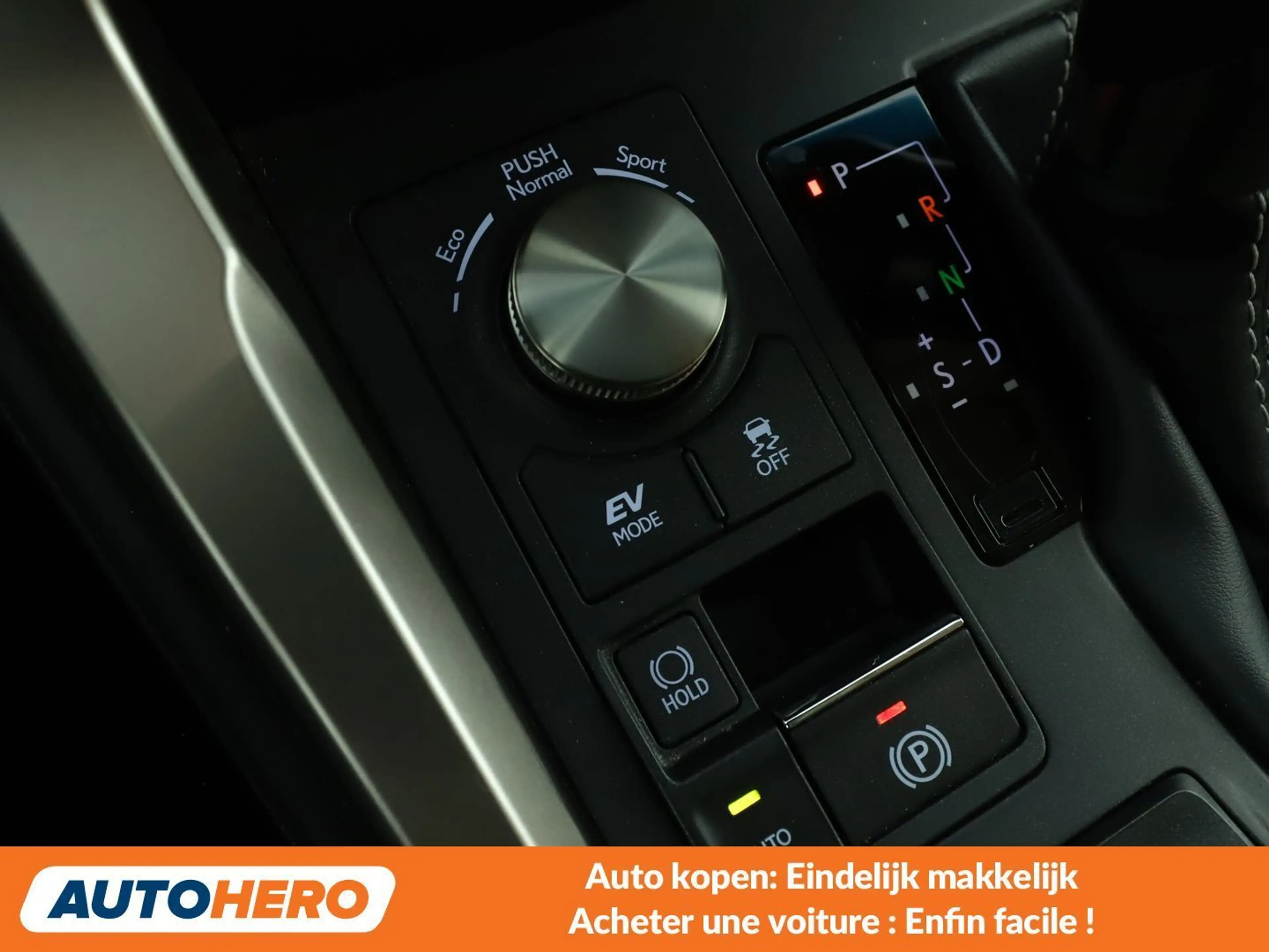 Lexus NX 300h NX 300h E-Four — photo 9