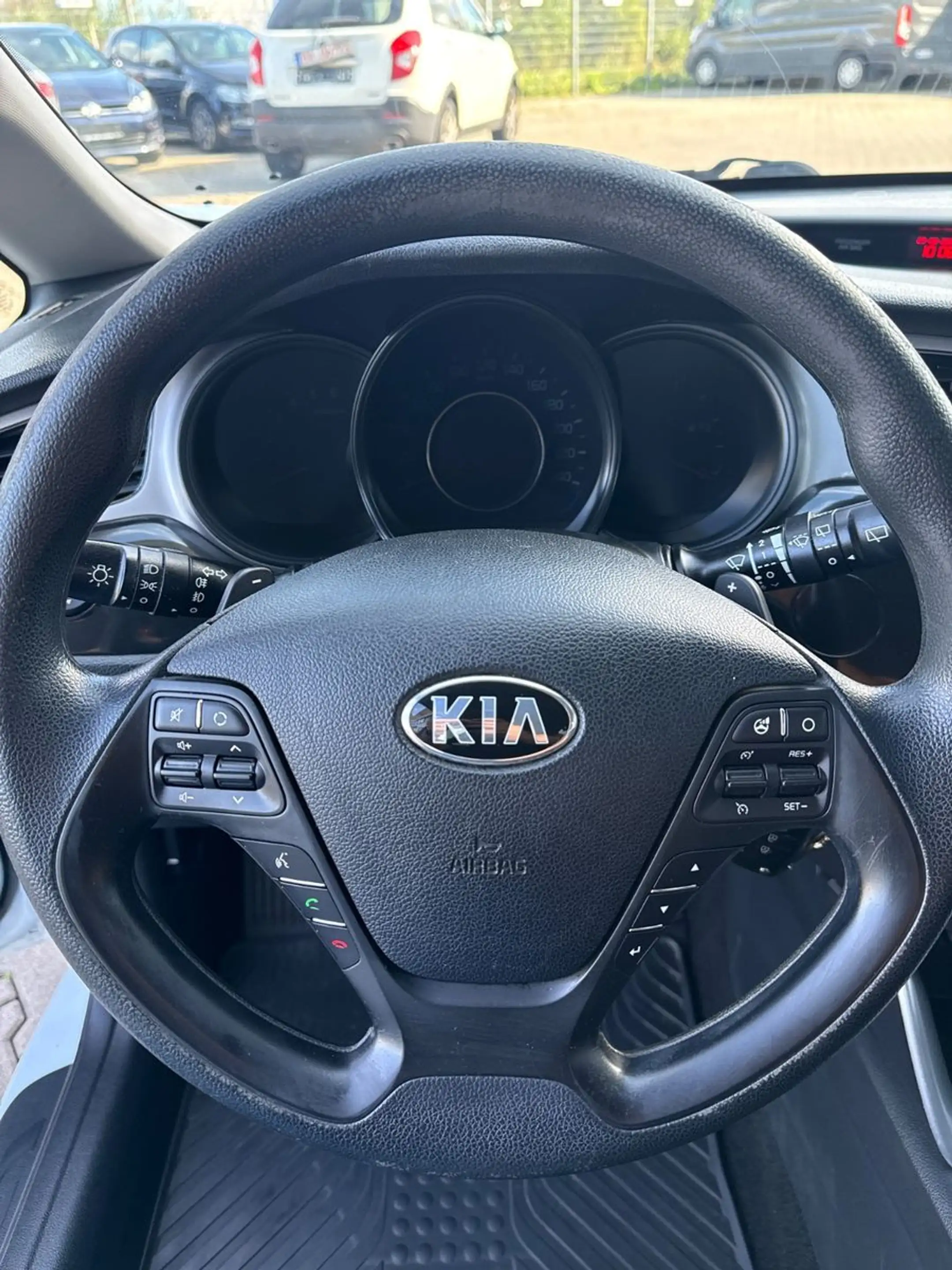 Kia Ceed SW / cee'd SW 1.6 CRDi, Vision,Garantie,PDC — photo 7