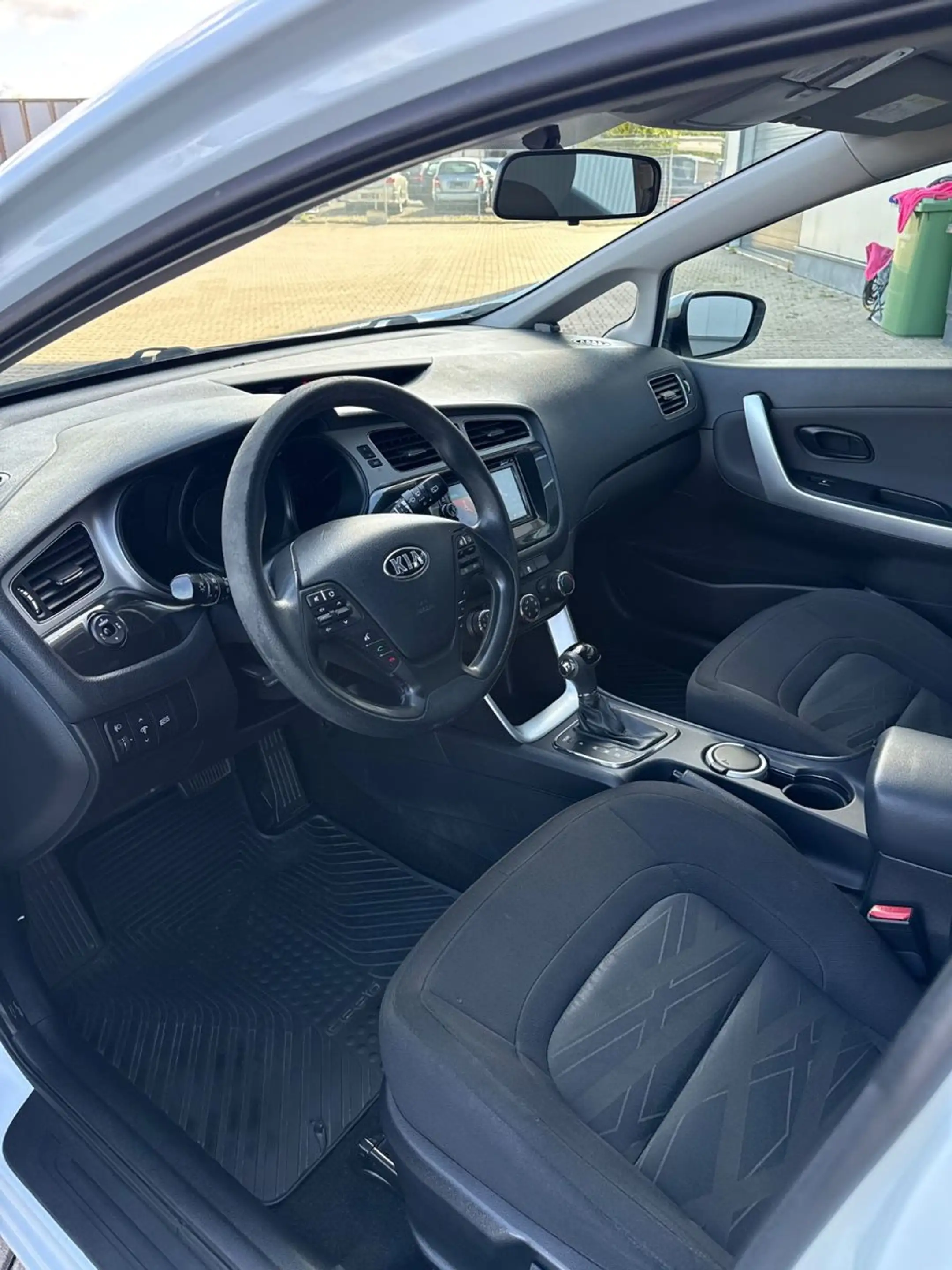 Kia Ceed SW / cee'd SW 1.6 CRDi, Vision,Garantie,PDC — photo 5