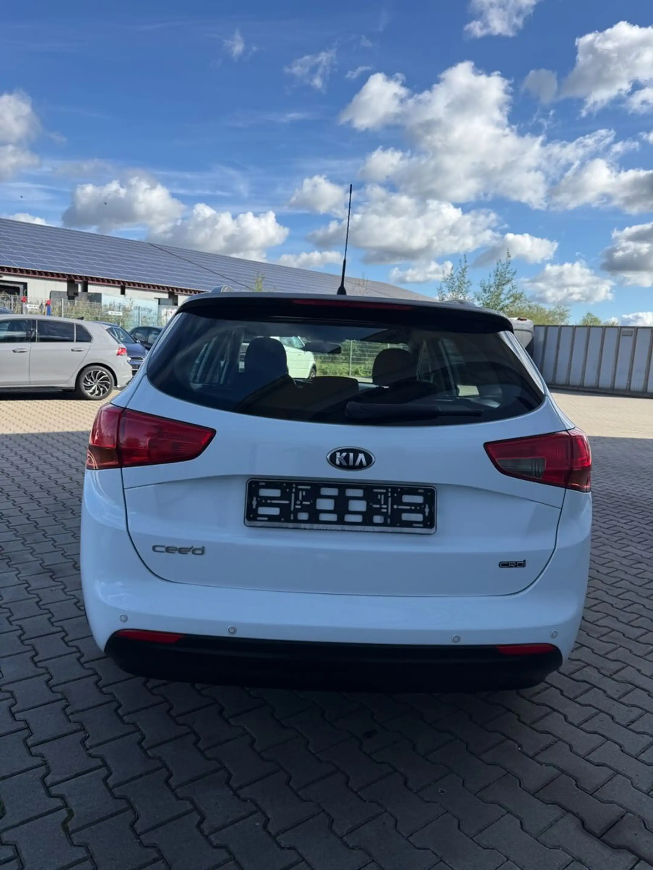 Kia Ceed SW / cee'd SW 1.6 CRDi, Vision,Garantie,PDC — photo 3