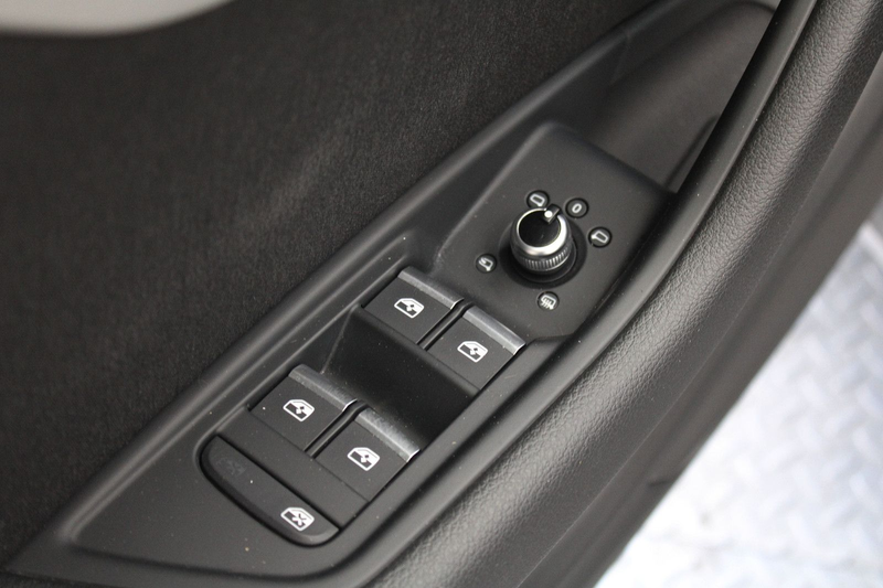 Audi A4 Avant*Inspektion Neu*Kamera*Navi* — photo 5
