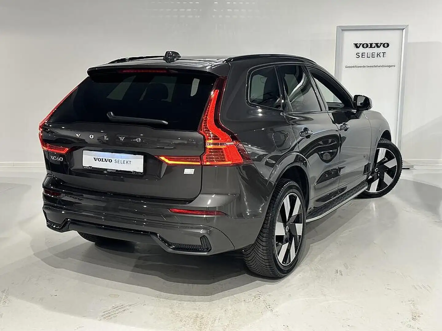 Volvo XC60 T6 Recharge Dark Ultimate Long Range Grigio - 2