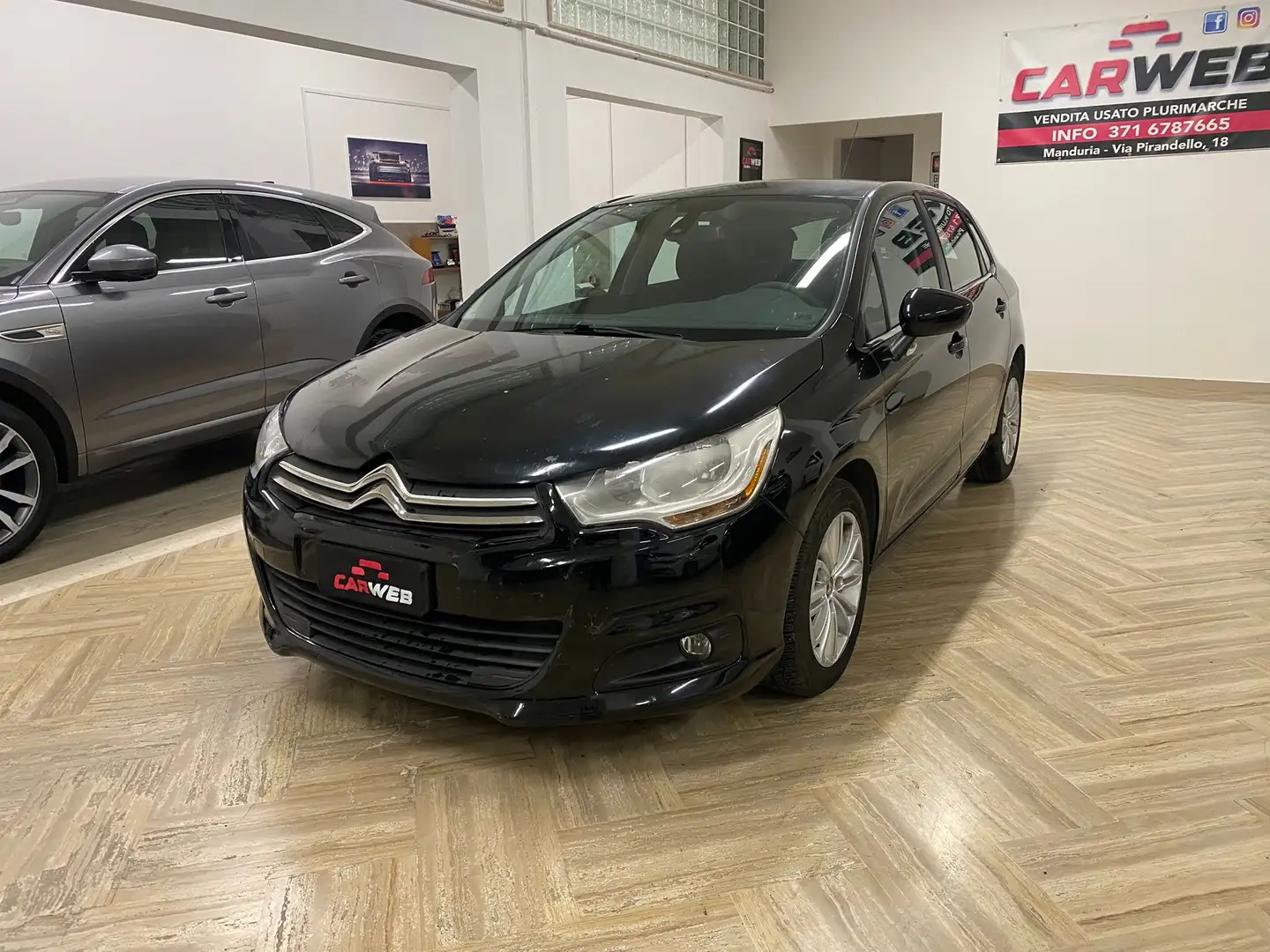 Citroen C4 C4 II 2010 1.6 hdi Seduction Noir - 1