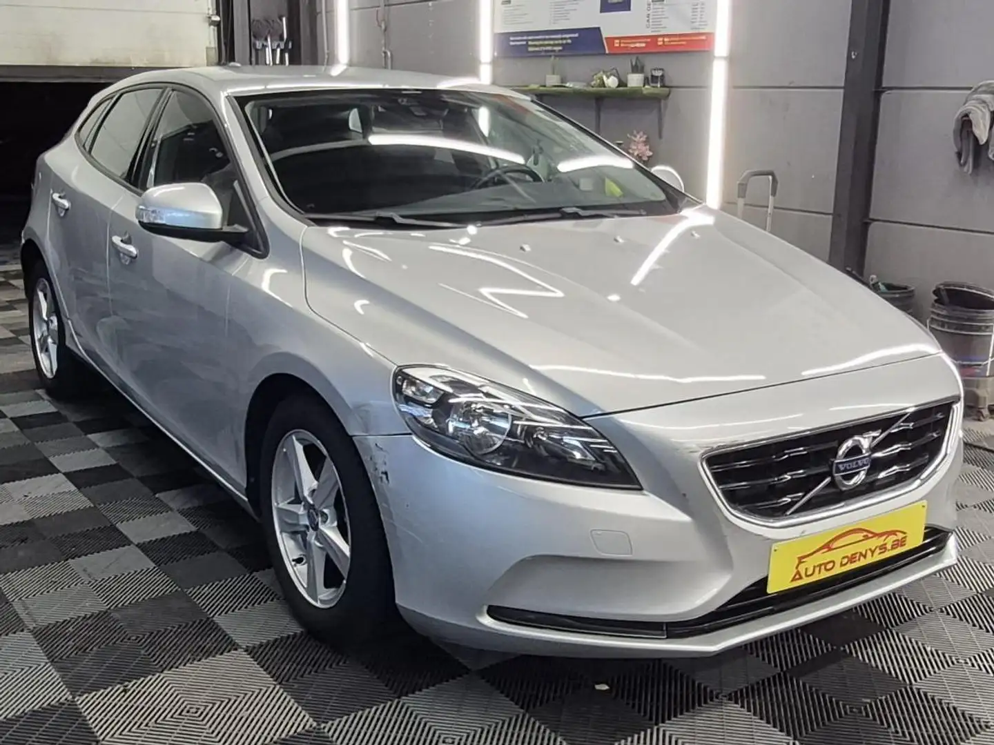Volvo V40 1.6d bj. 2013 155000km Euro 5 - 2