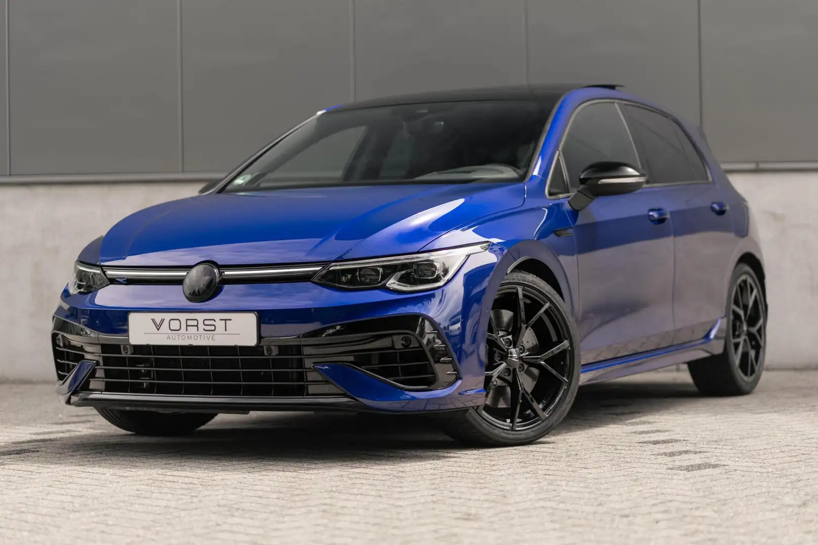 Volkswagen Golf 2.0 TSI R 4Motion Performance Akrapovic HUD - 1
