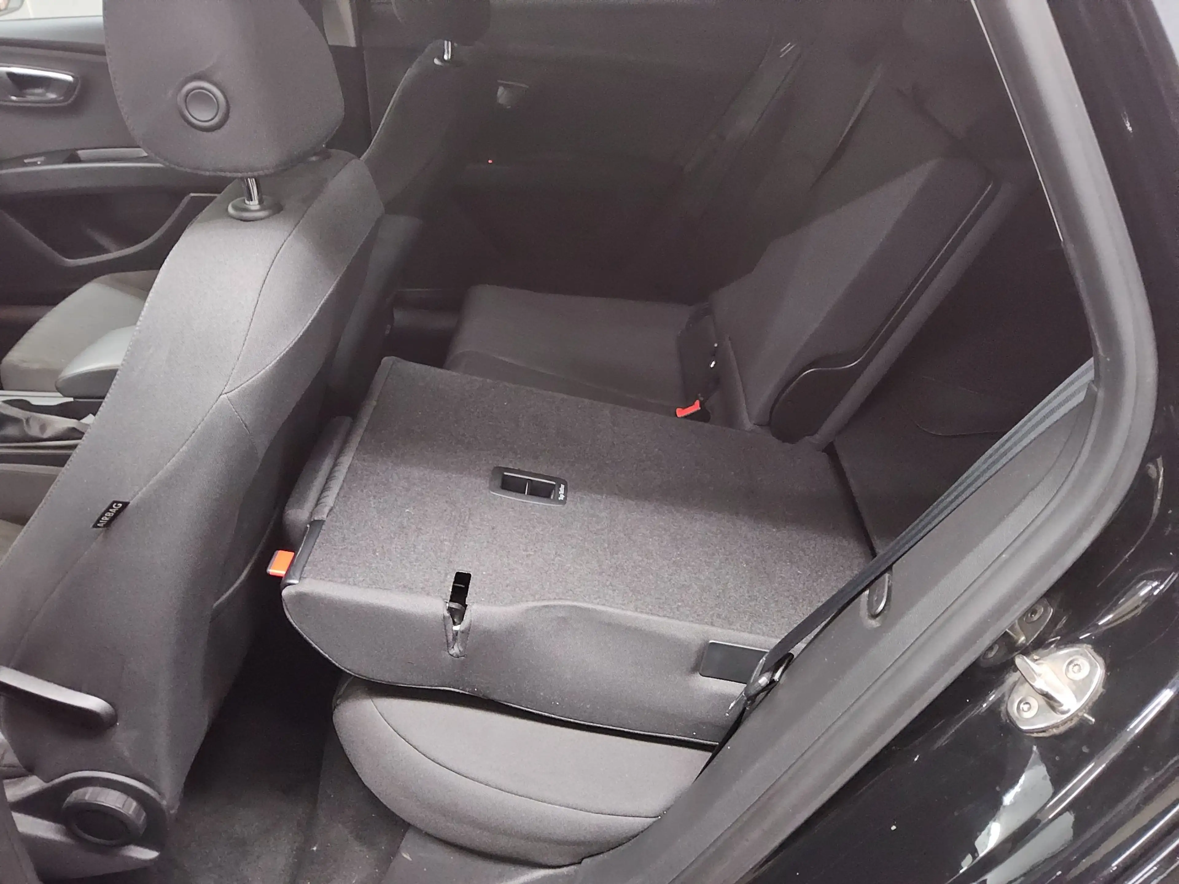 SEAT Leon — photo 12