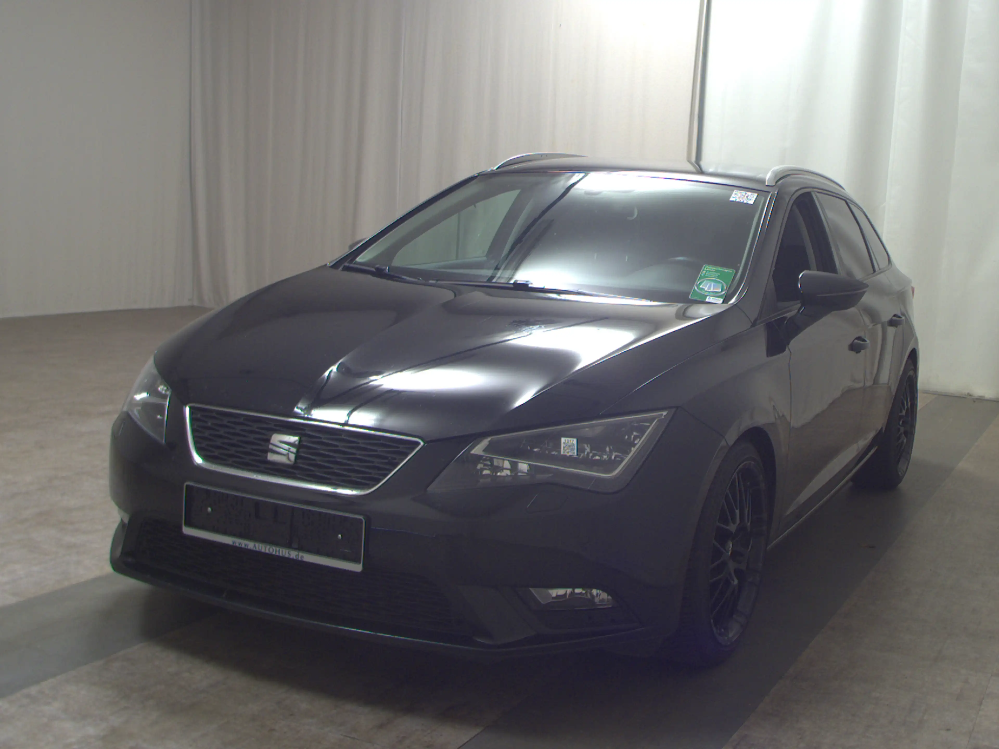 SEAT Leon — photo 2