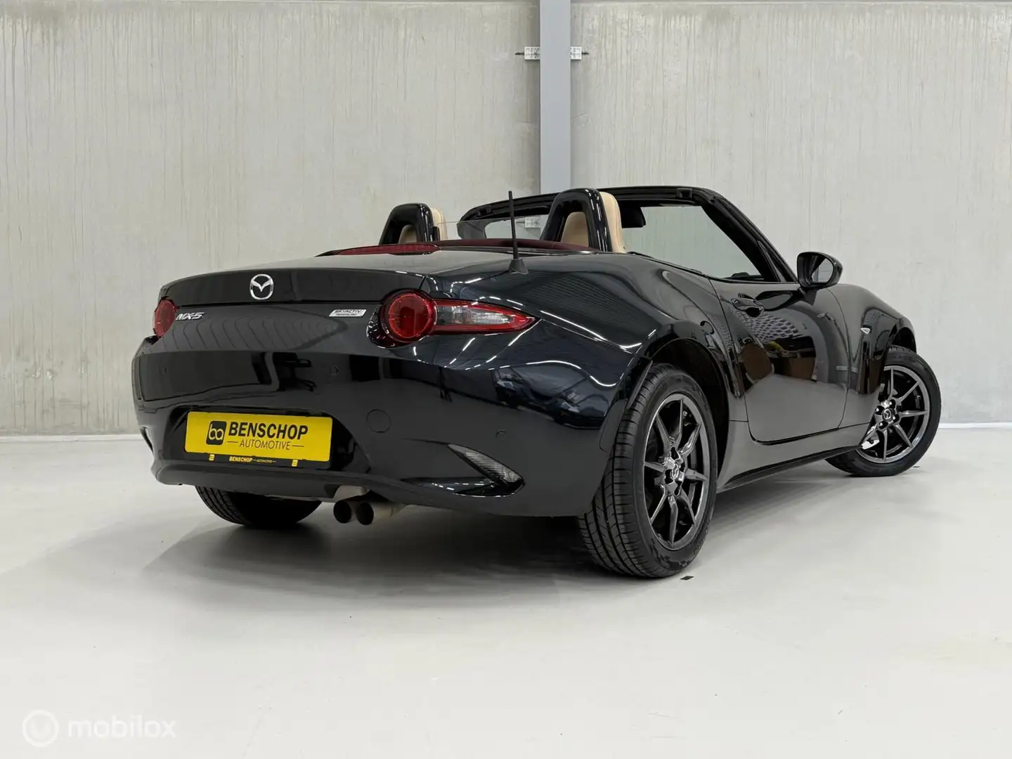 Mazda MX-5 1.5 SkyActiv-G 131 Sakura Leer Navi Carplay Stoelv Czarny - 2