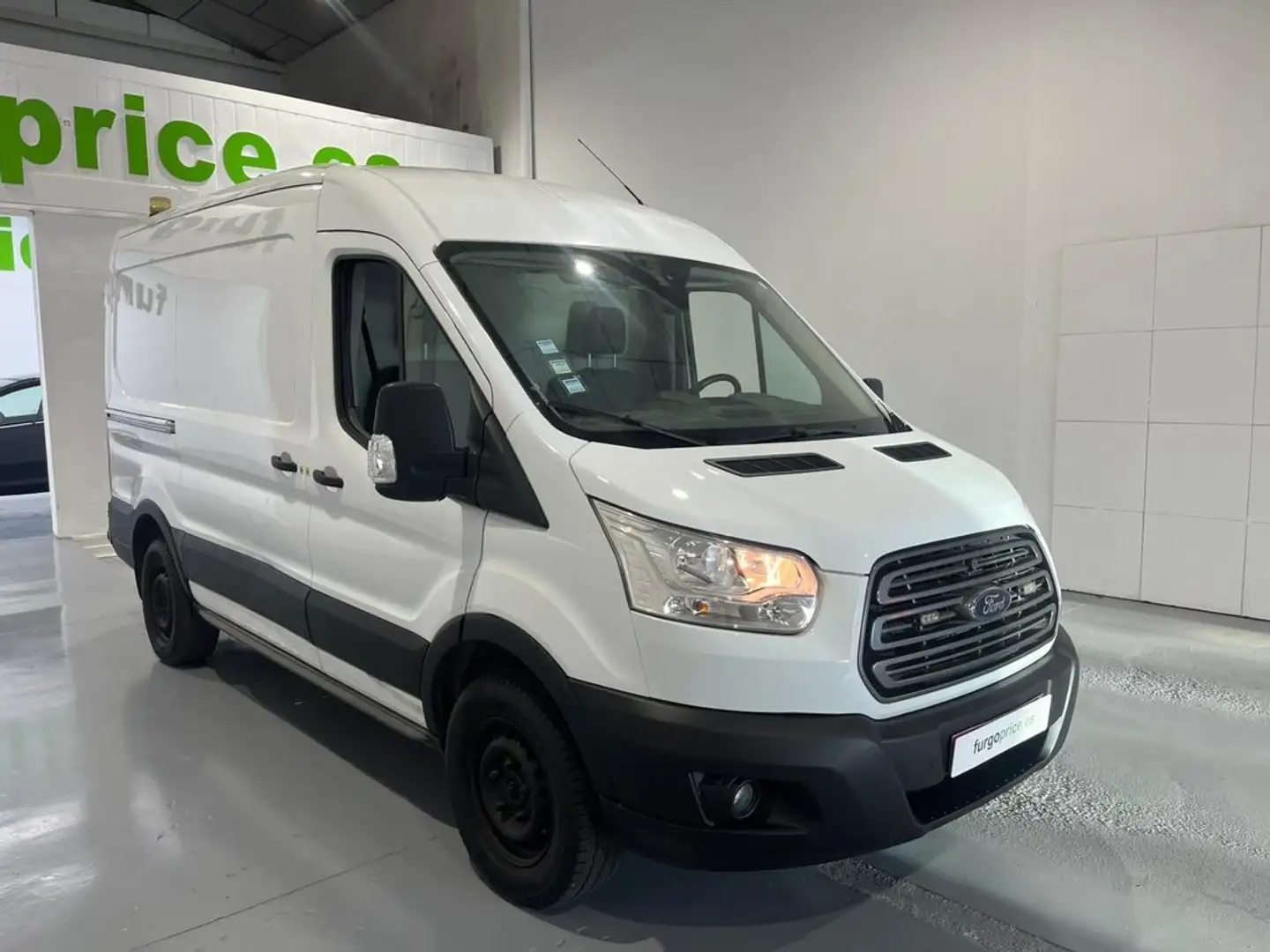 Ford Transit 310 96kW L3H2 Van Trend Delantera Gris - 2
