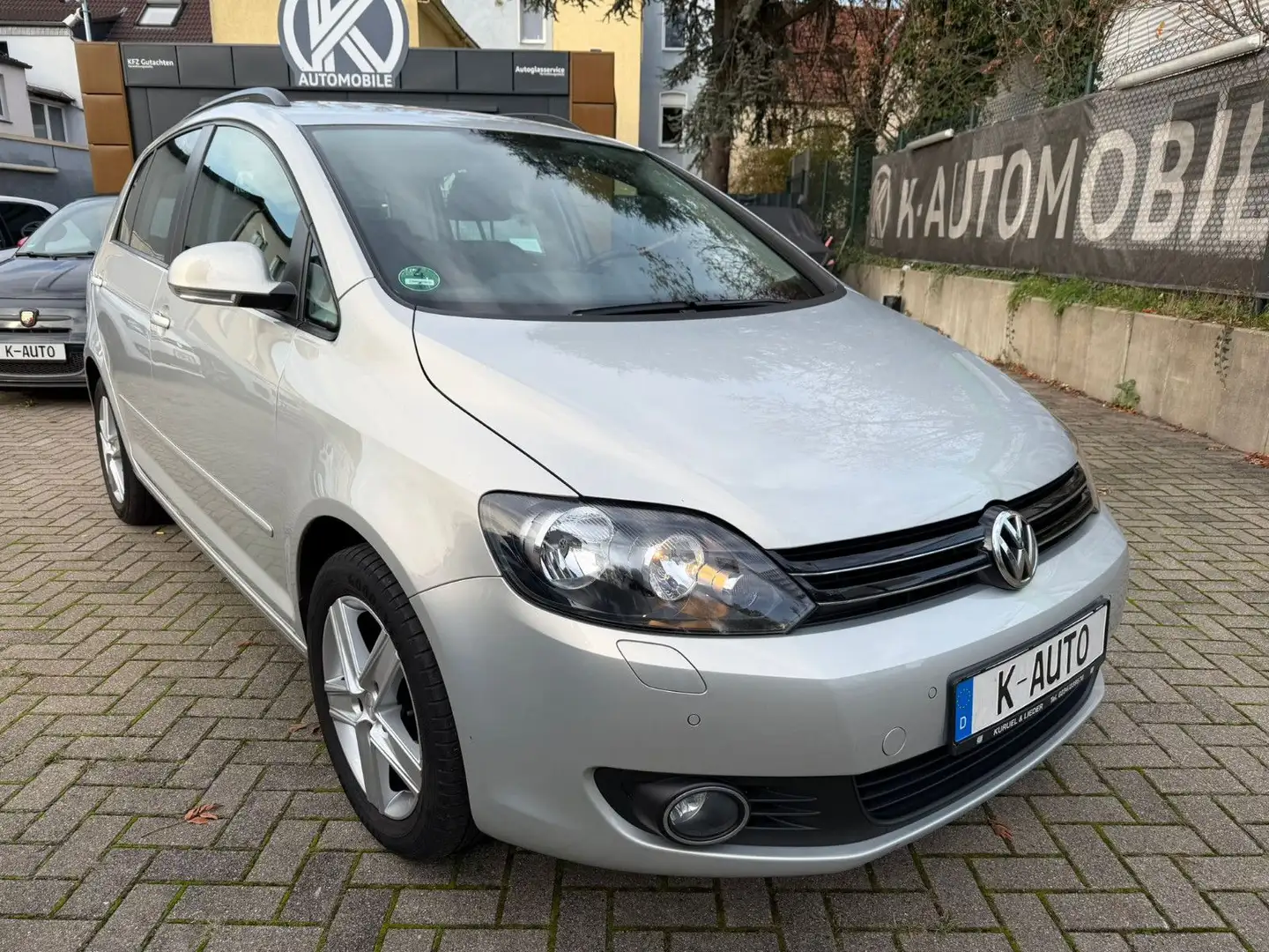 Volkswagen Golf Plus VI Navi/PDC/Tüv+Inspektion Neu Silber - 1