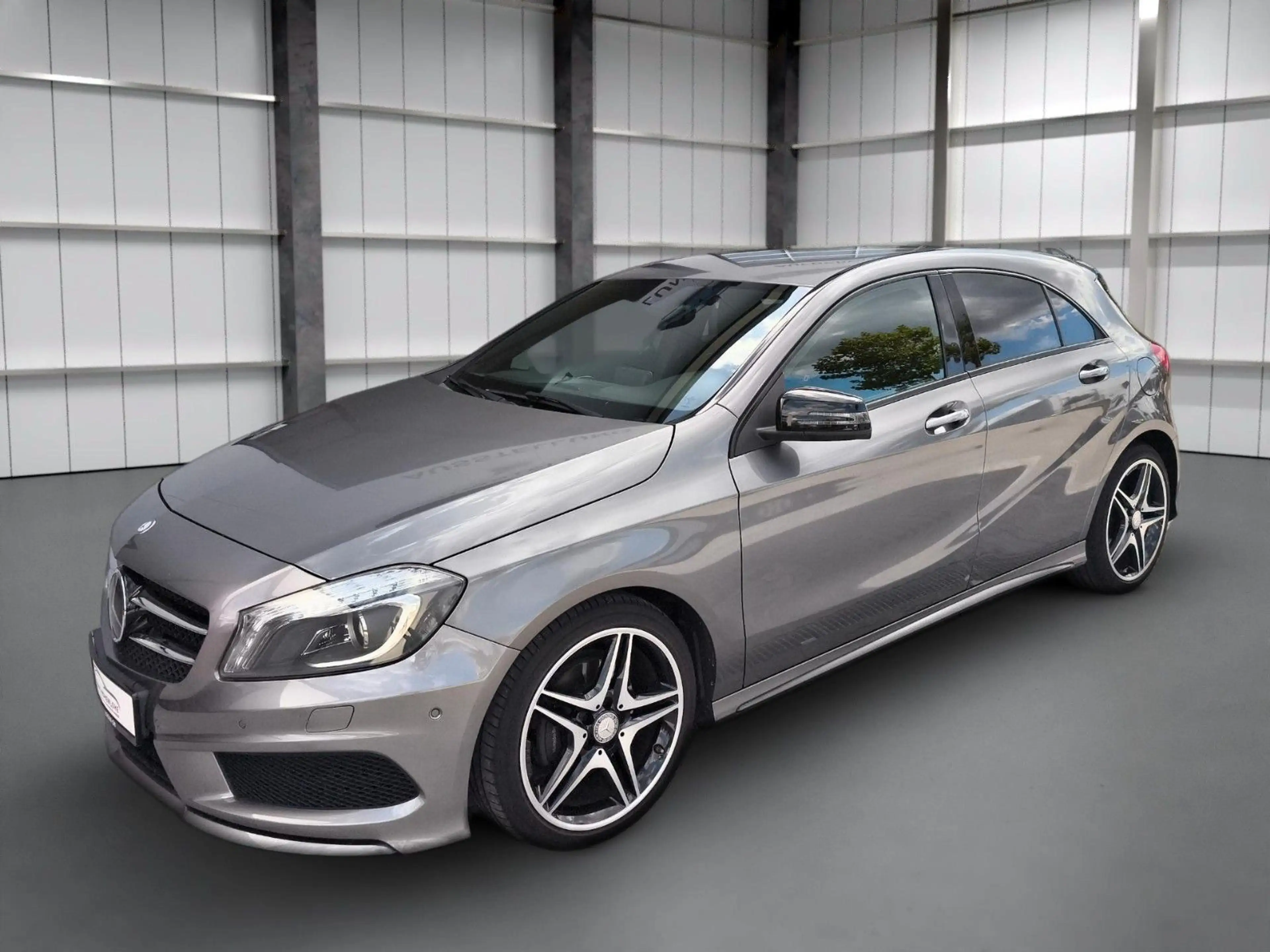 Mercedes-Benz A 200 AMG SPORT NAVI BI XENON BT — photo 2