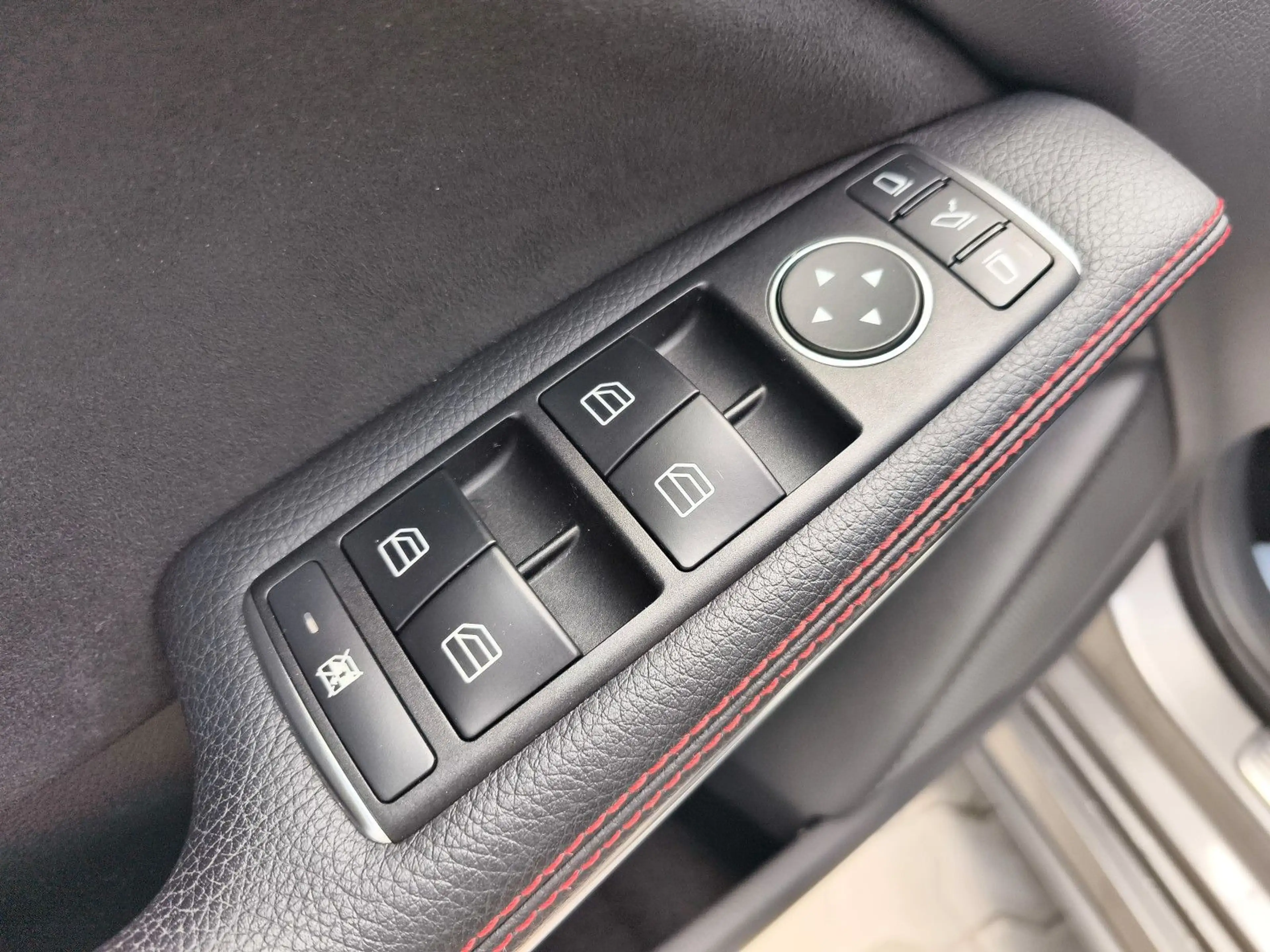 Mercedes-Benz A 200 AMG SPORT NAVI BI XENON BT — photo 14