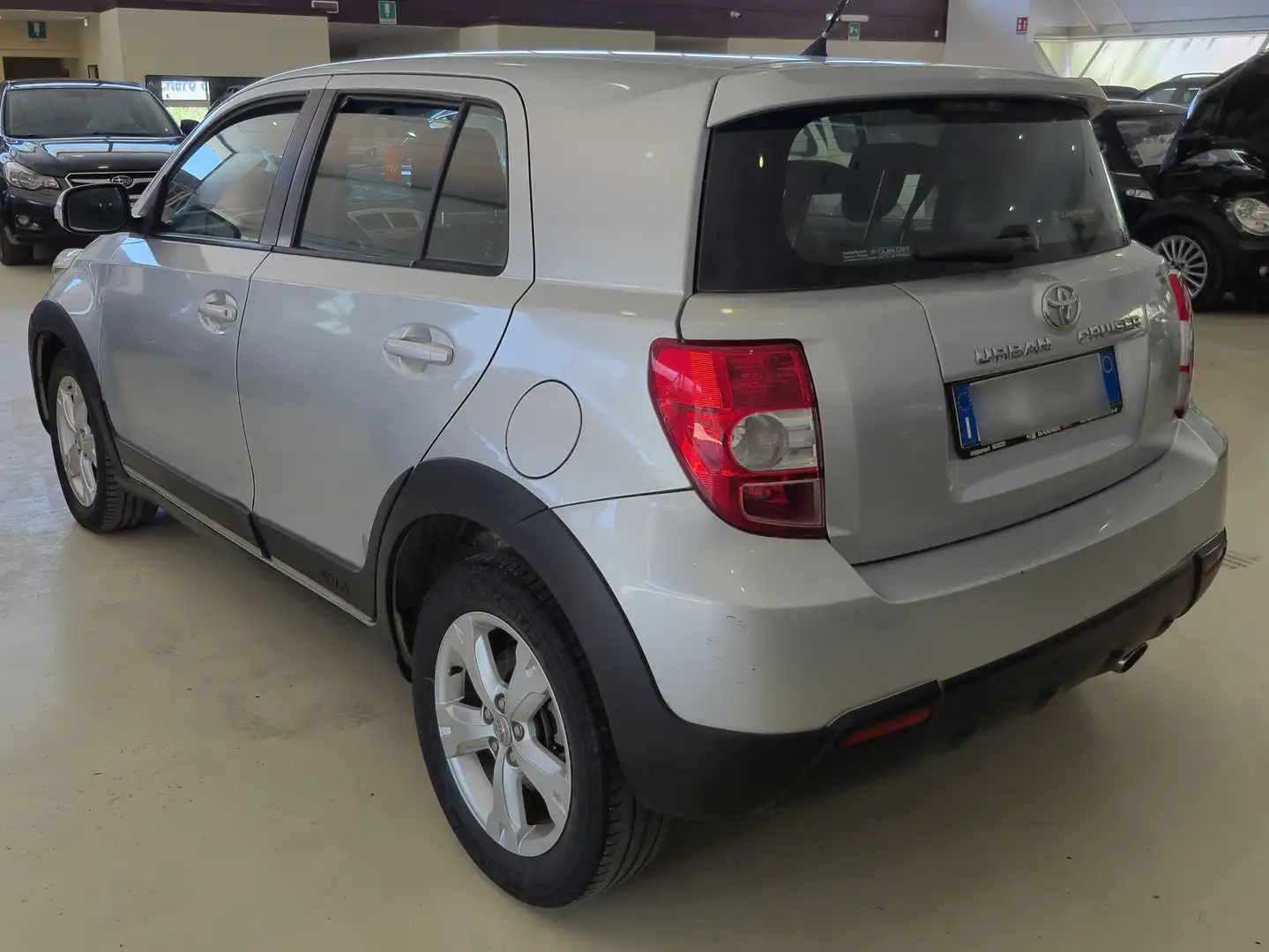 Toyota Urban Cruiser 1.4 Sol 4X4 Argent - 2