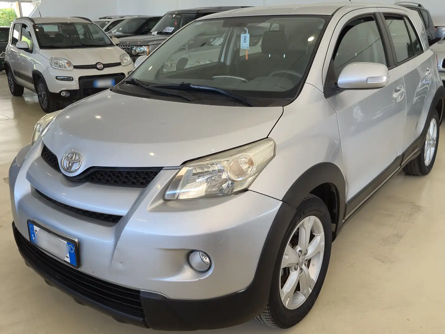Toyota Urban Cruiser 1.4 Sol AWD Plateado - 1