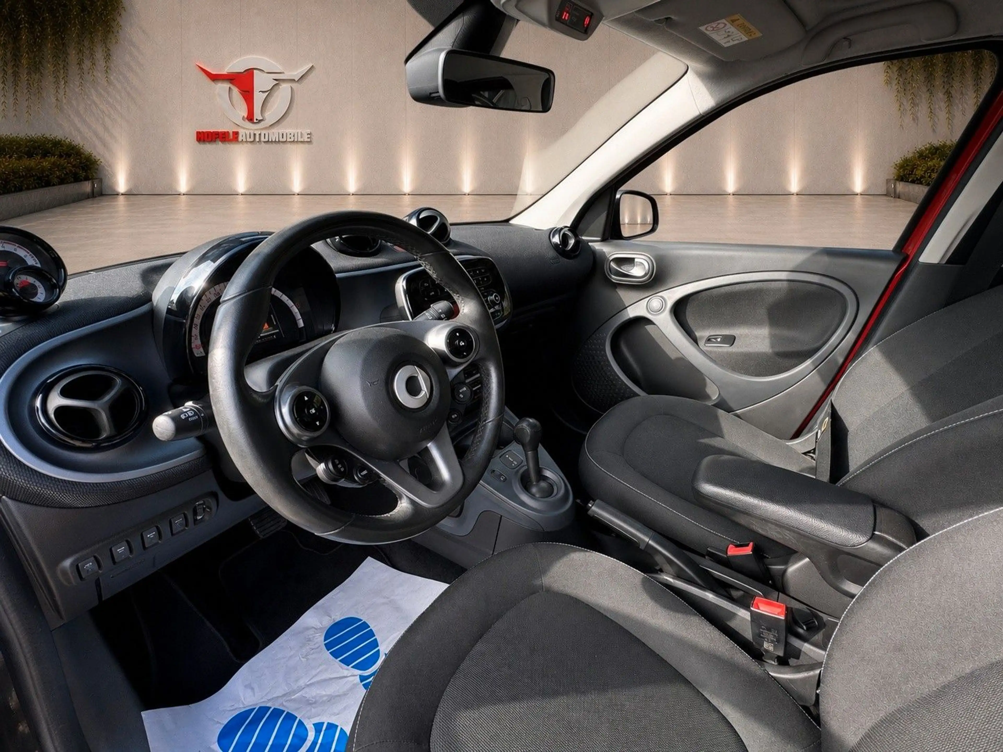 smart forFour Passion**TEMPO/KLIMA/SHZ/PANO** — photo 9
