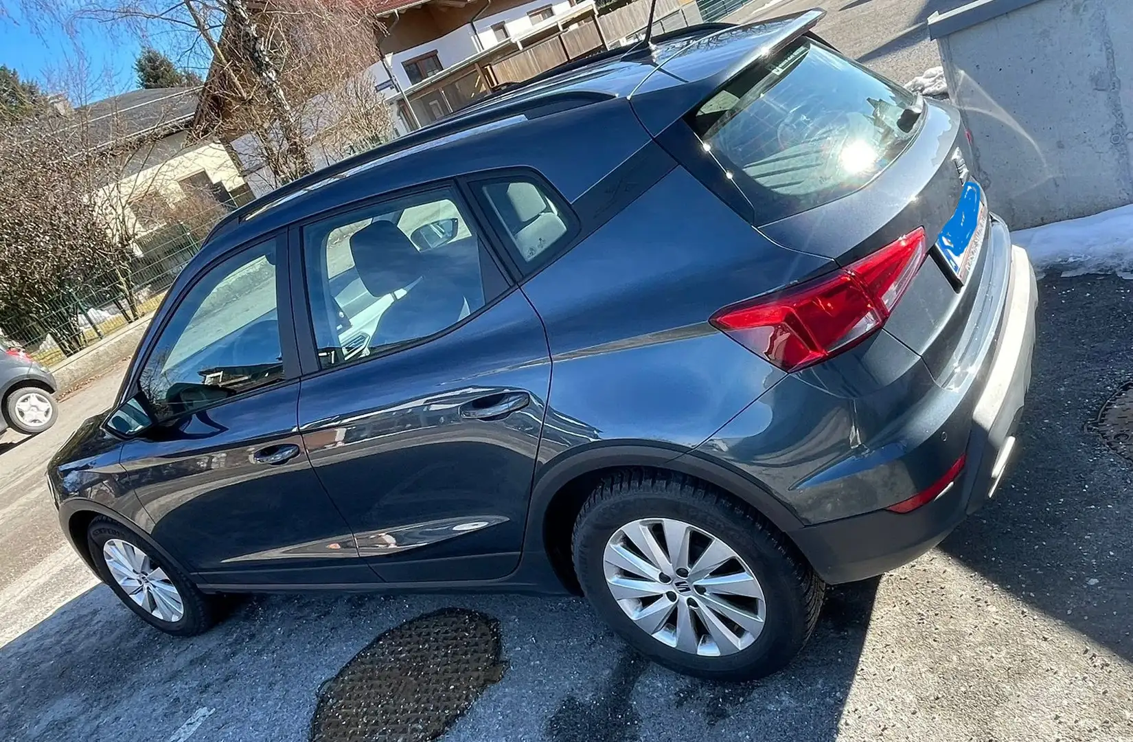 SEAT Arona Arona 1,0 Eco TSI Austria Edition Austria Edition Grau - 2