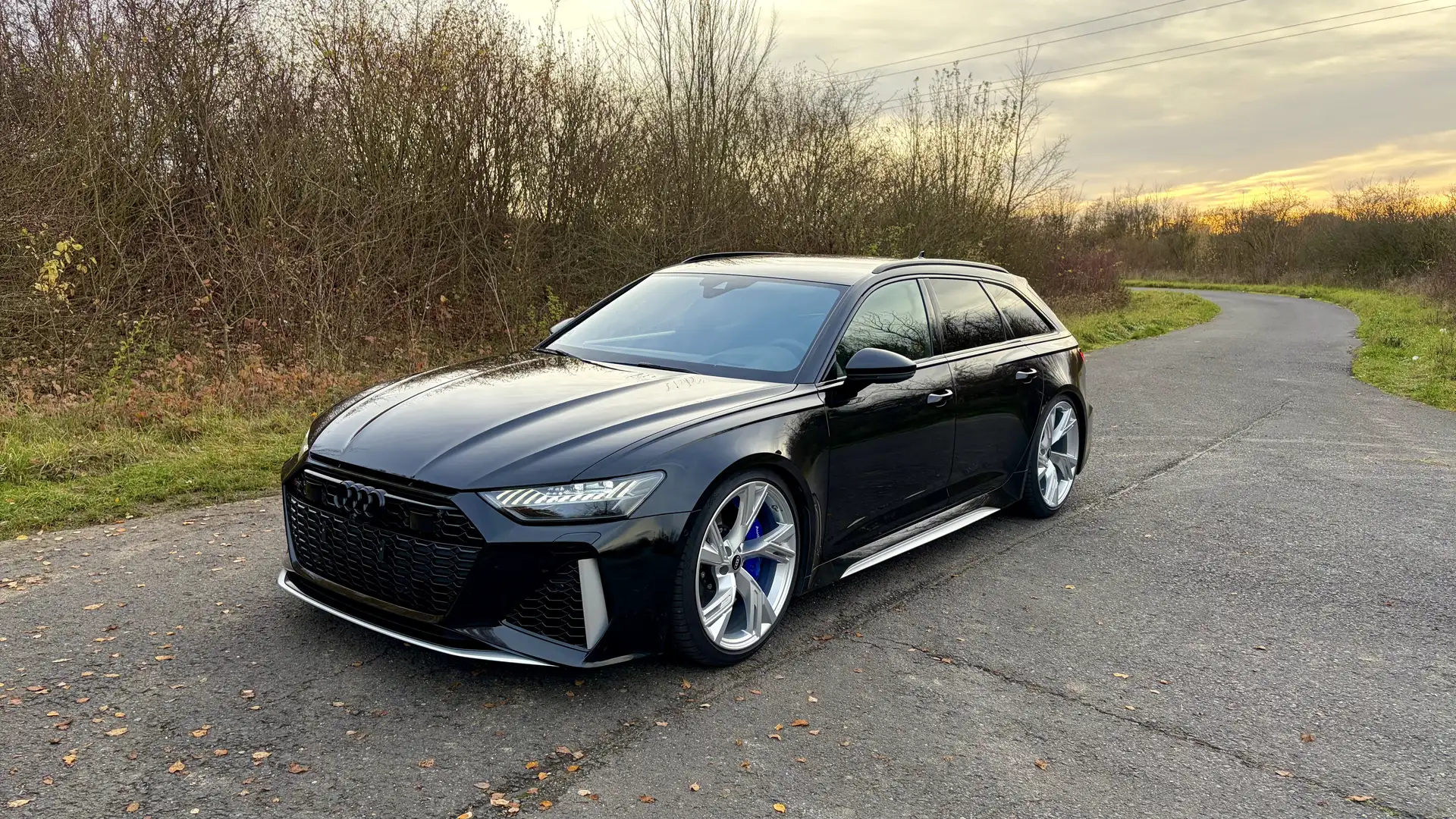 Audi RS6 Avant 4.0 TFSI quattro 25 Jahre RS Jubiläumsmodel Schwarz - 1