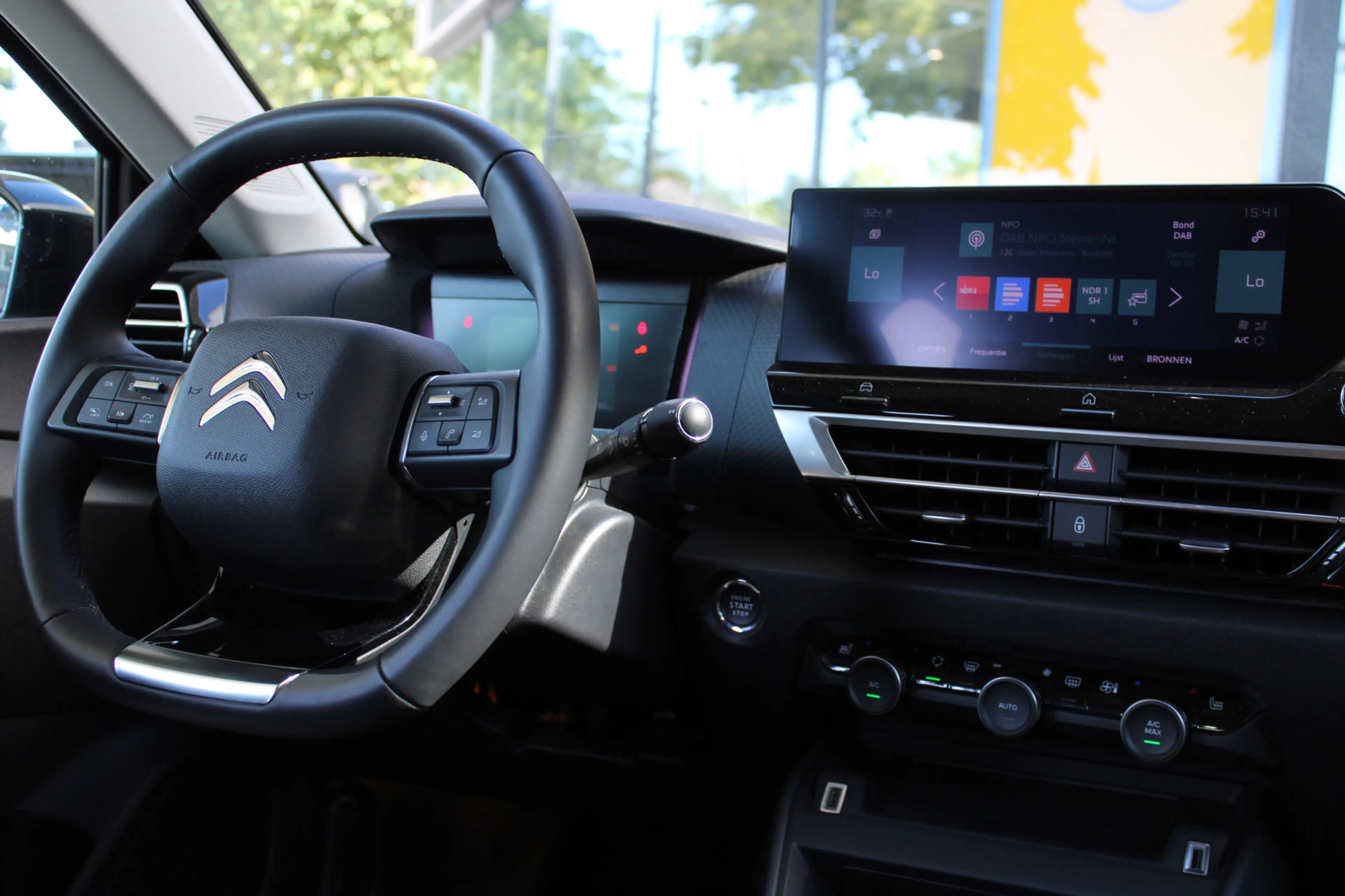 Citroen E-C4 Electric Feel Pack 50 kWh | Stoelverwarming | Navigatie | C — photo 6