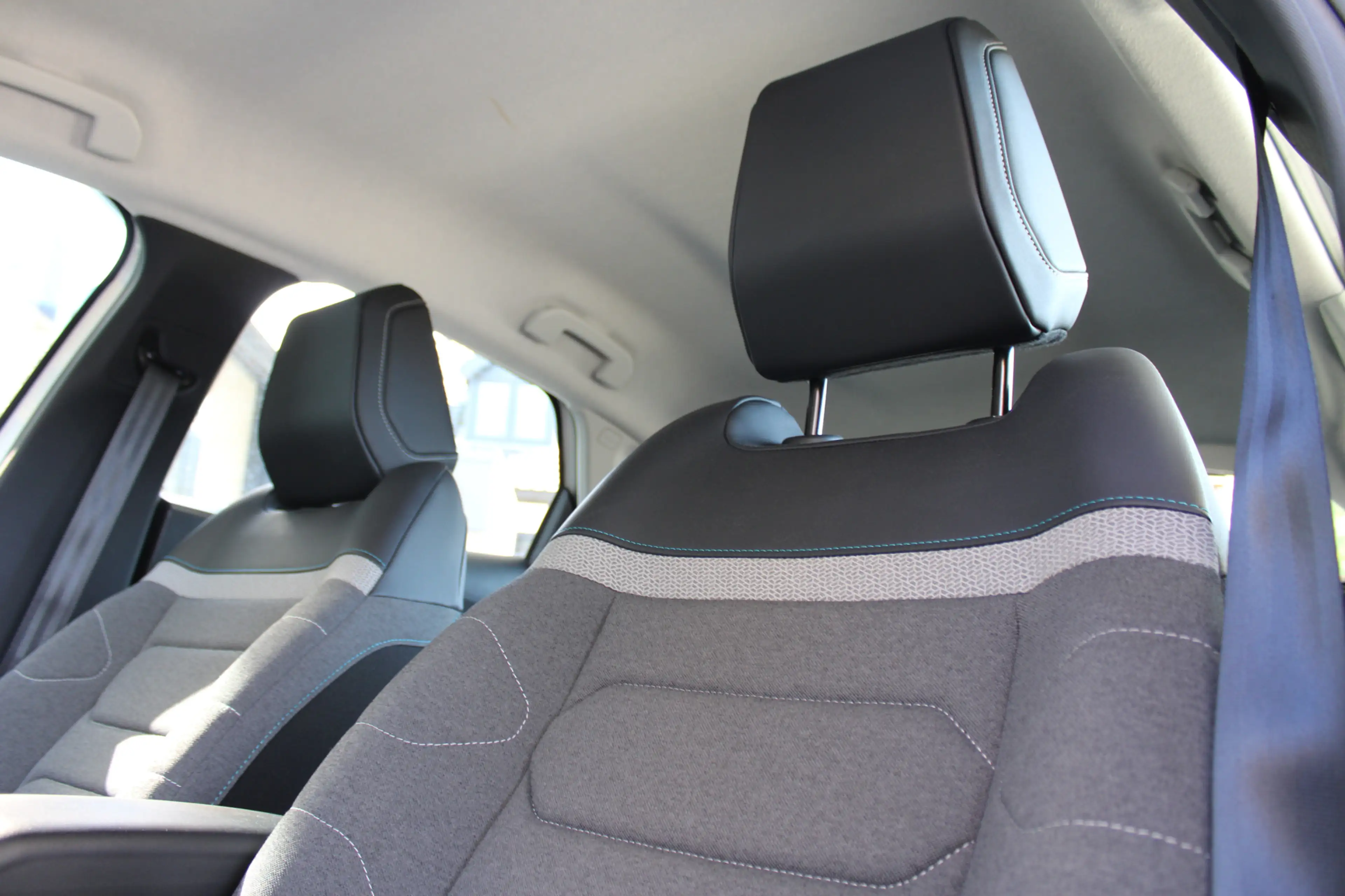 Citroen E-C4 Electric Feel Pack 50 kWh | Stoelverwarming | Navigatie | C — photo 9