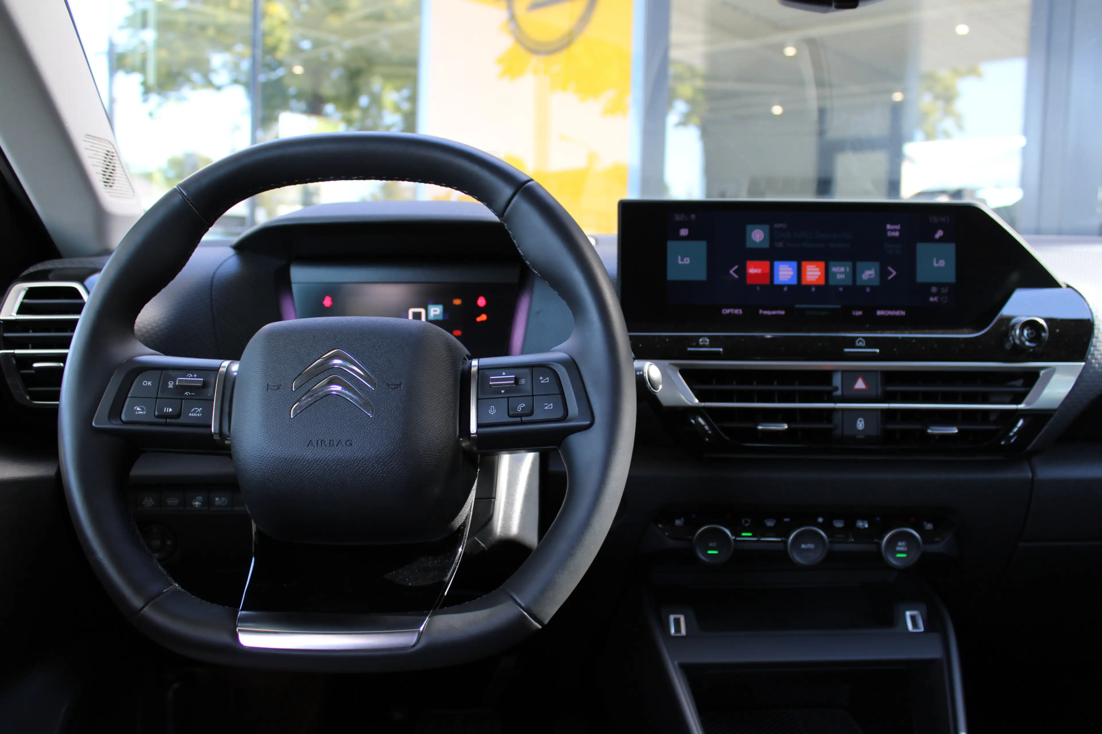 Citroen E-C4 Electric Feel Pack 50 kWh | Stoelverwarming | Navigatie | C — photo 5