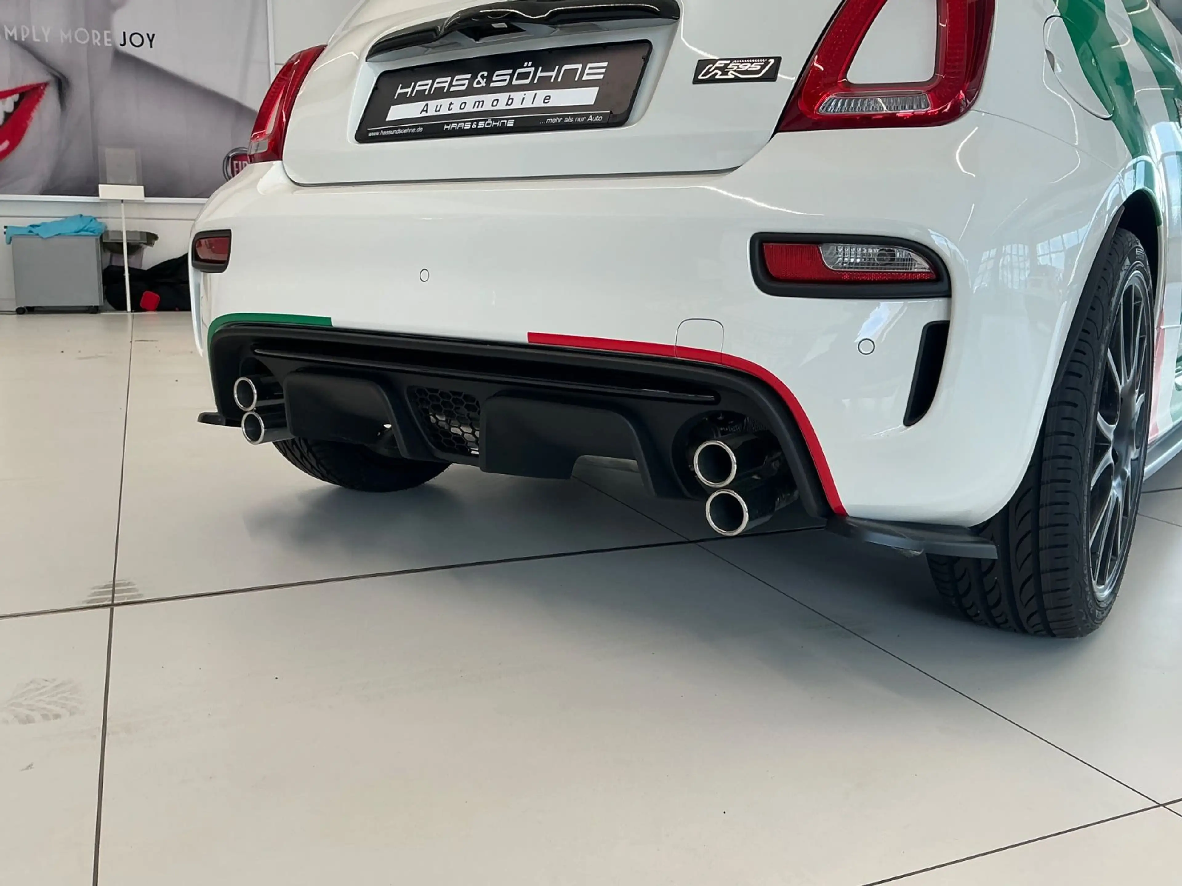 Abarth 595 1.4 T-Jet 16V *Linea F595/Navi/Xenon/Beats* — photo 10