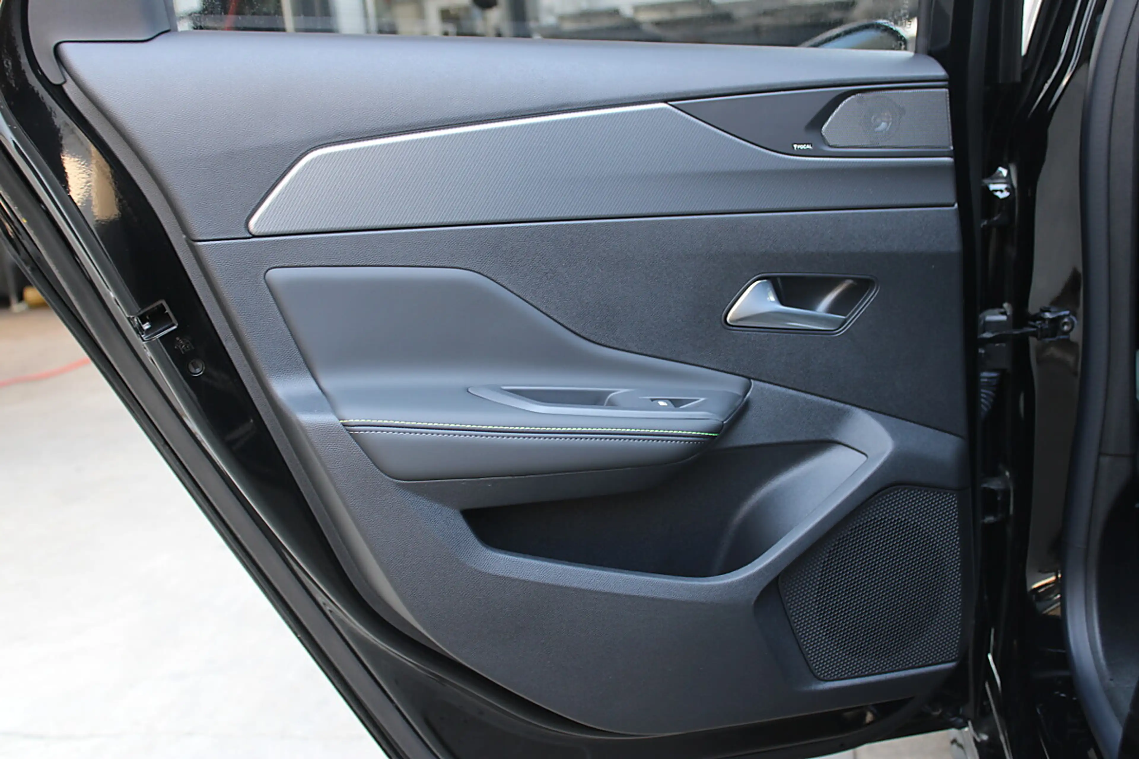 Peugeot 308 SW PureTech 130 S&S EAT8 GT Pack — photo 9