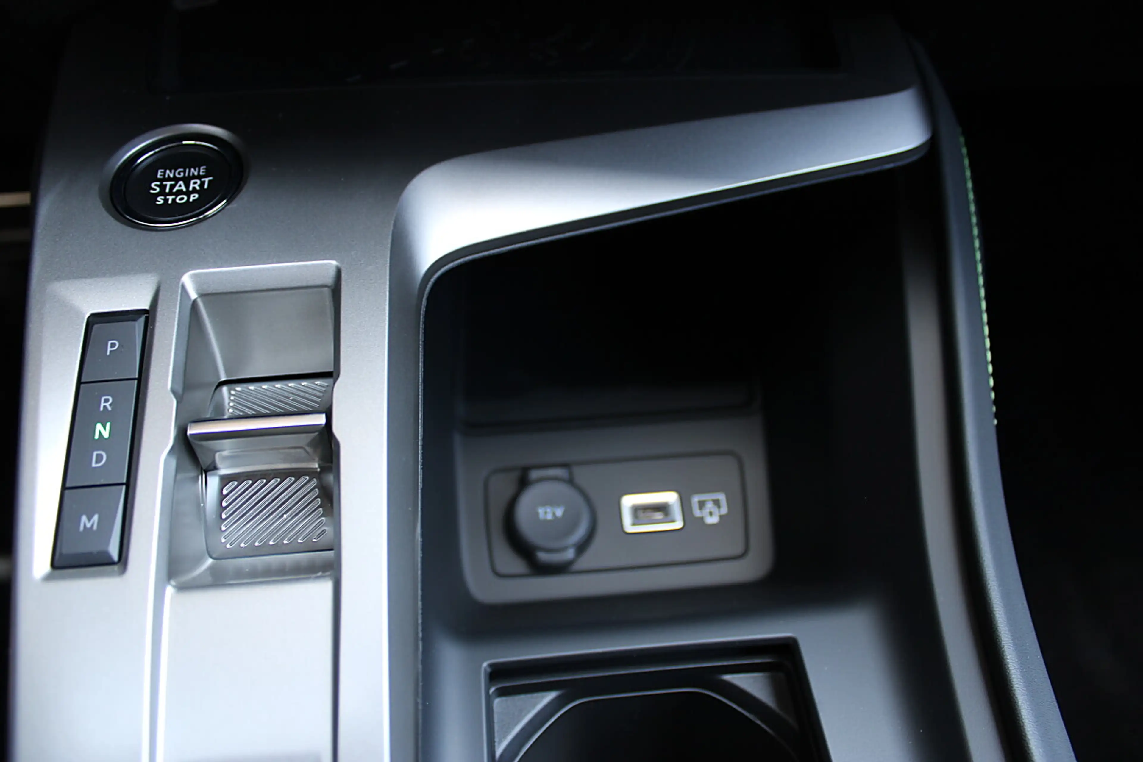 Peugeot 308 SW PureTech 130 S&S EAT8 GT Pack — photo 19