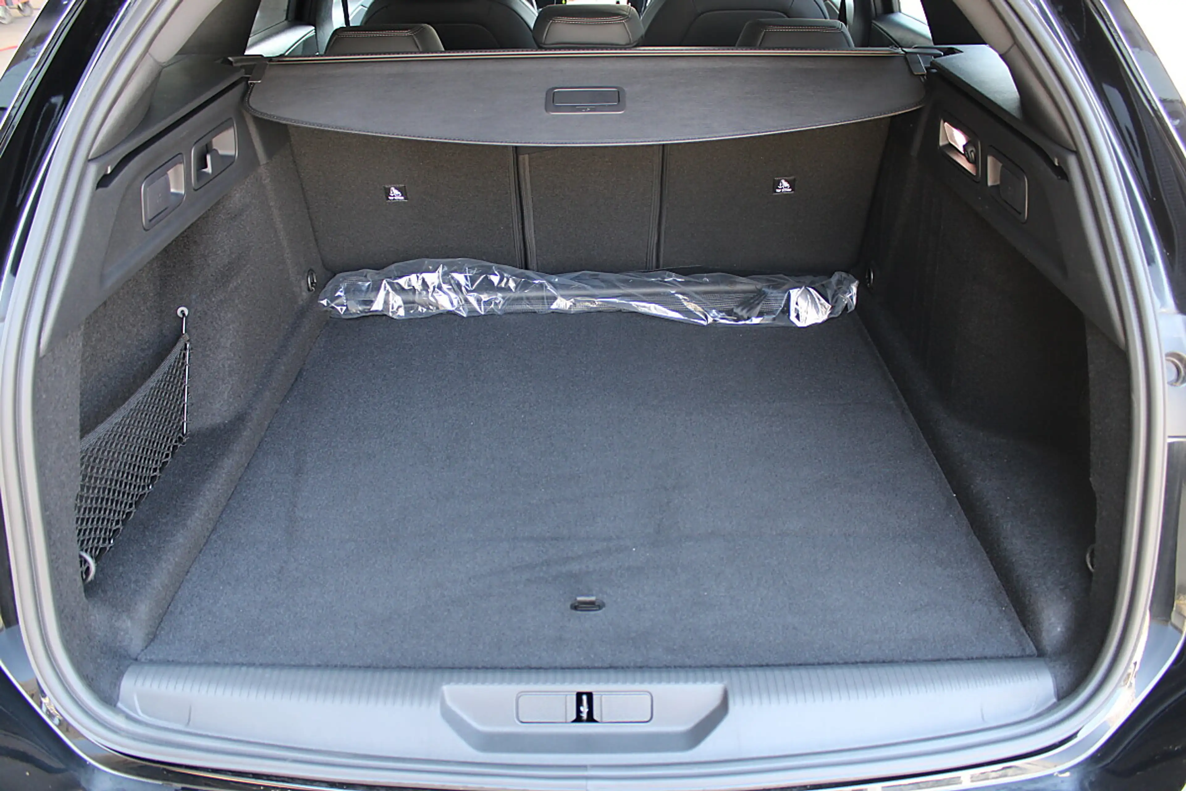 Peugeot 308 SW PureTech 130 S&S EAT8 GT Pack — photo 5