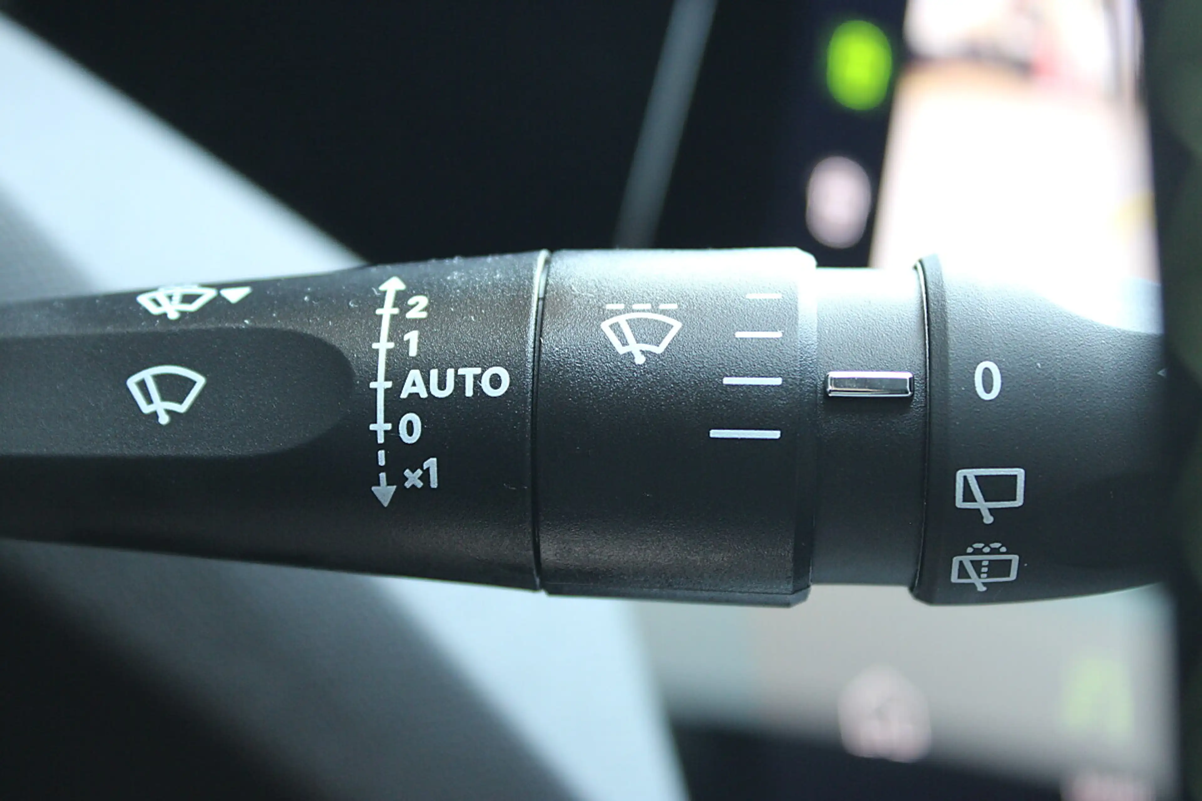 Peugeot 308 SW PureTech 130 S&S EAT8 GT Pack — photo 25