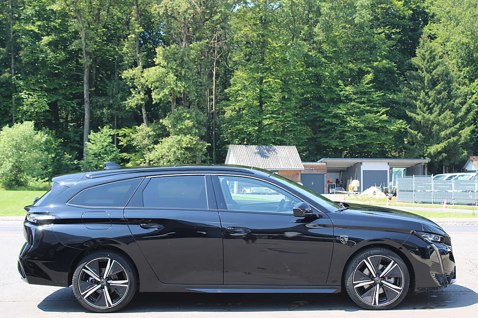 Peugeot 308 SW PureTech 130 S&S EAT8 GT Pack Schwarz - 2