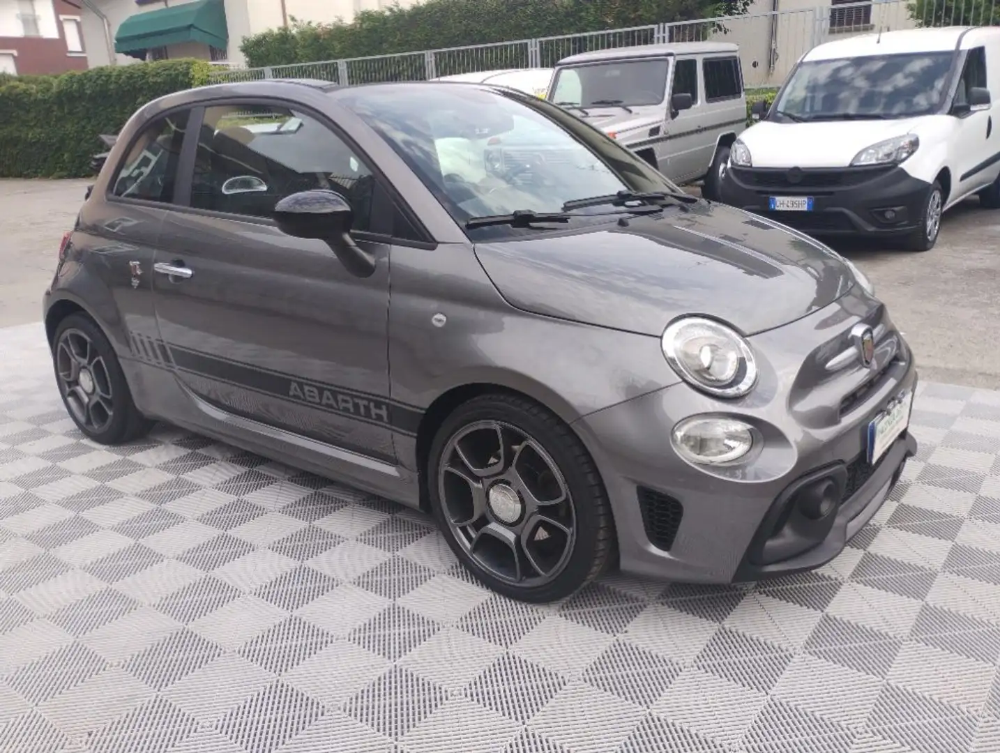 Abarth 595 C 1.4 Turbo T-Jet 145 CV..DISTRIBUZIONE NUOVA Gri - 1