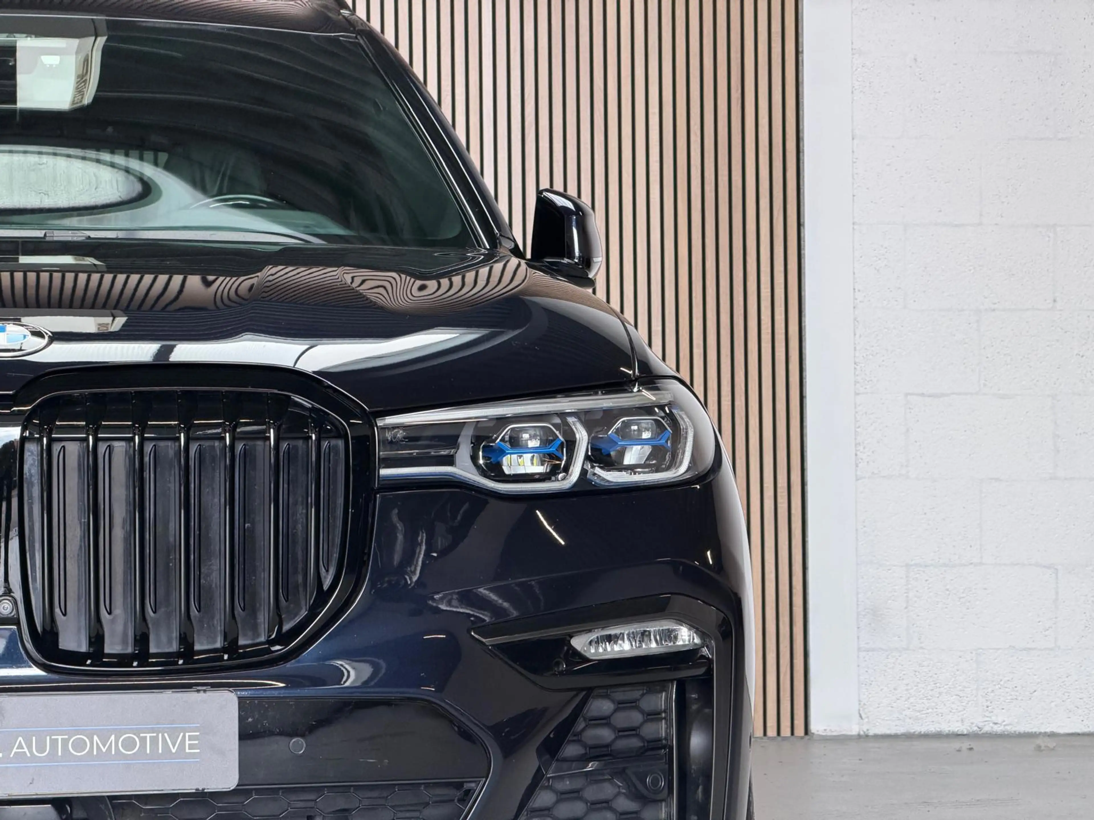 BMW X7 XDrive40i High Executive - M SPORT - SKYLOUNGE - L — photo 13