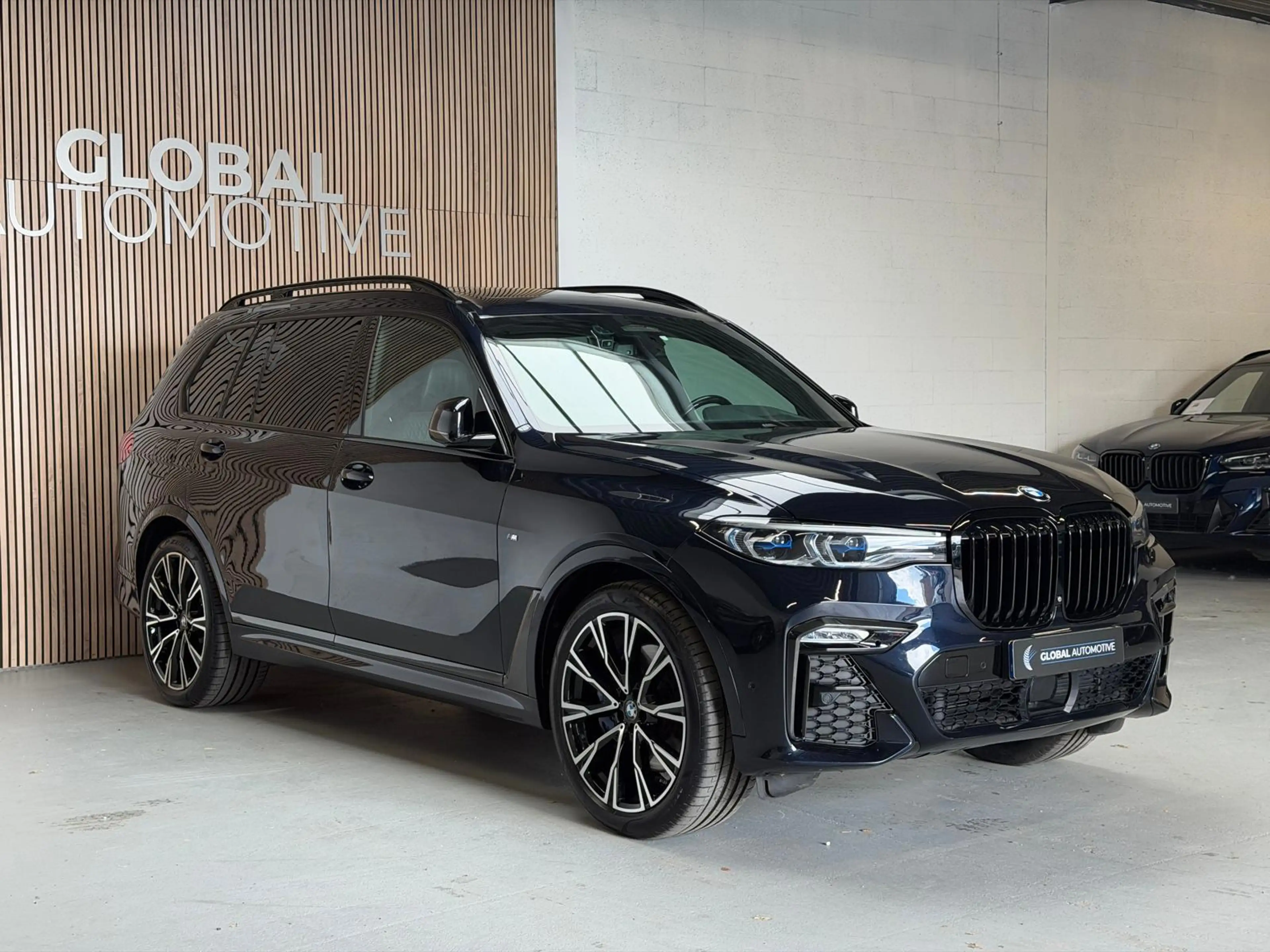 BMW X7 XDrive40i High Executive - M SPORT - SKYLOUNGE - L — photo 10