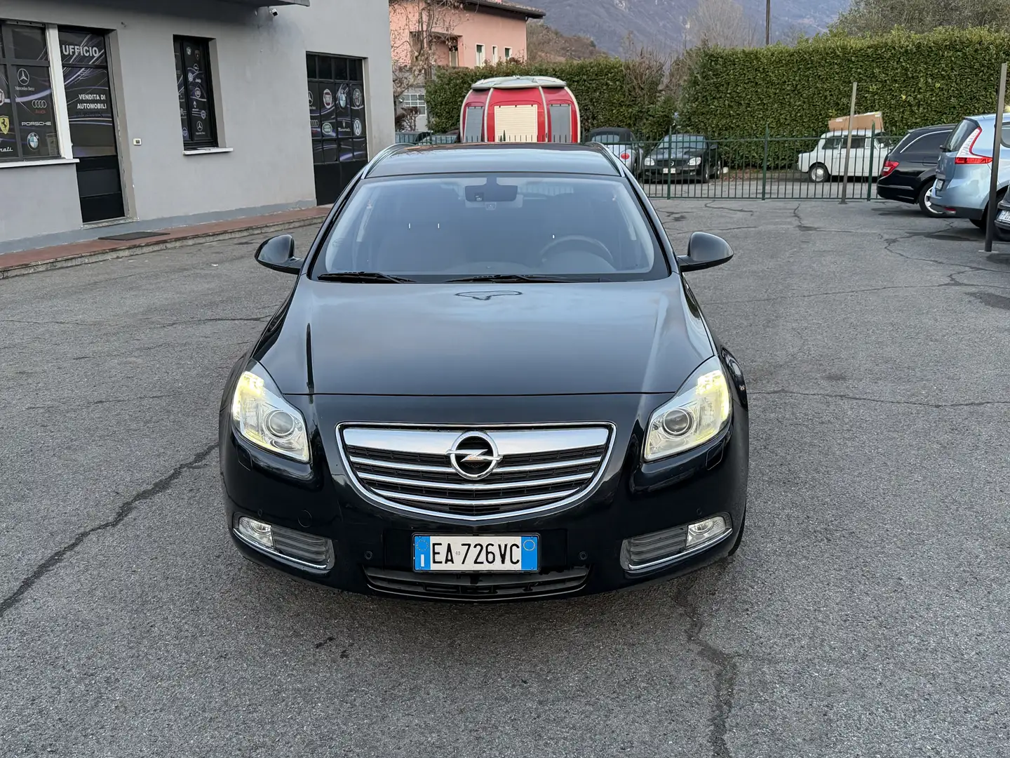 Opel Insignia 2.0 CDTI Sports Tourer Selection Nero - 2