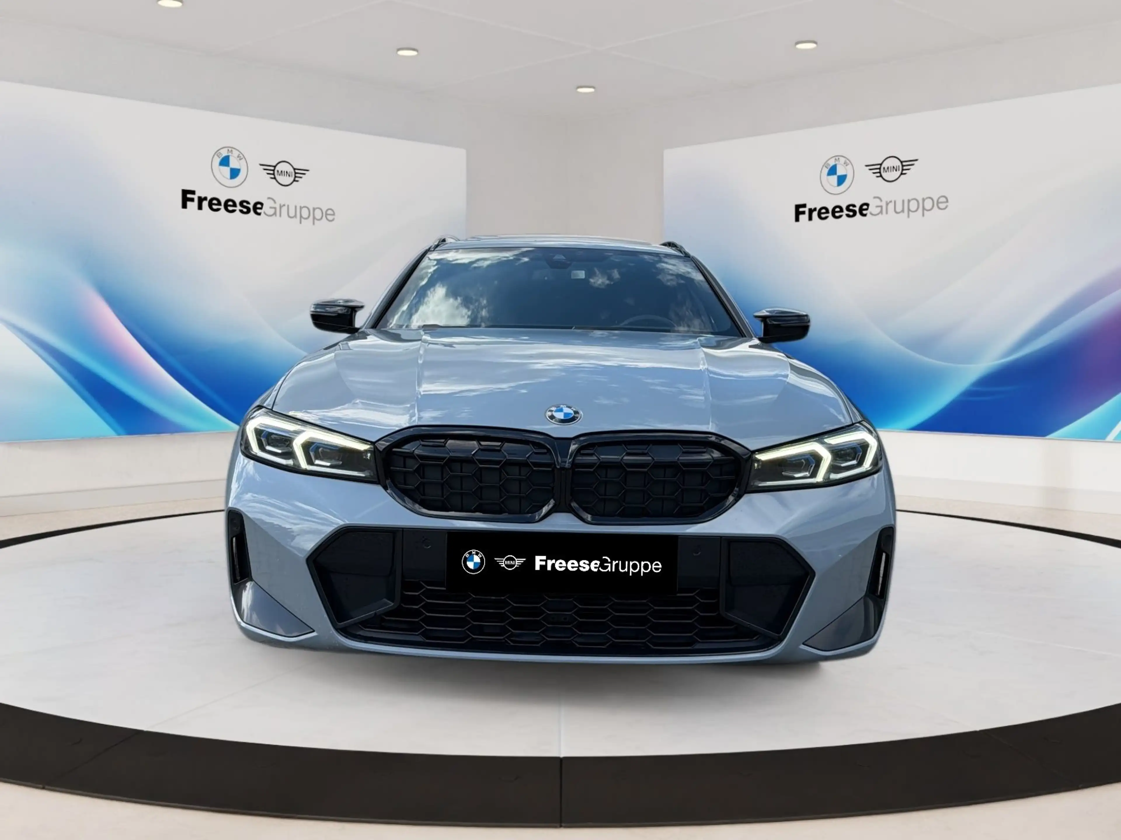 BMW 340 M340d xDrive Touring AHK HEAD-UP PANO RFK HIFI — photo 2
