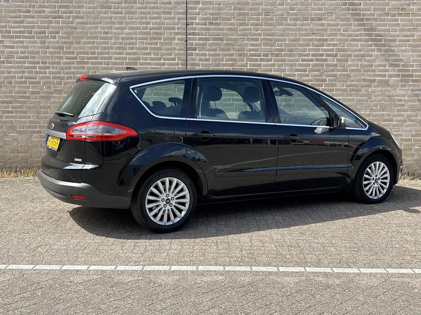 Ford S-Max 1.6 EcoBoost Titanium | Cruise | Climate | Navi | Noir - 2