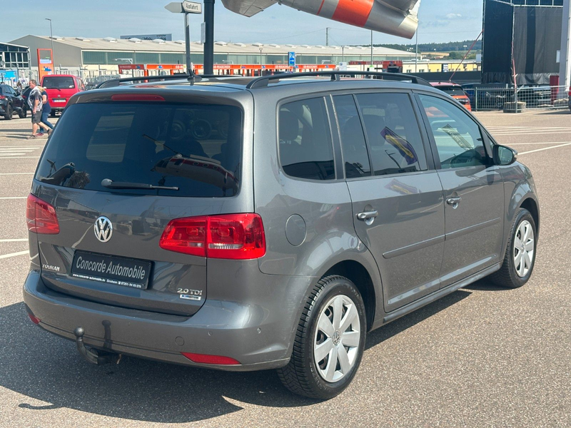 Volkswagen Touran BMT DSG PDC SHZ 7-Sitze AHK Klimaaut Tem — photo 10