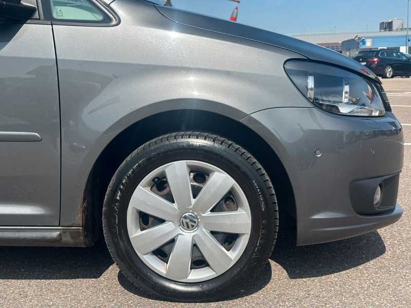 Volkswagen Touran BMT DSG PDC SHZ 7-Sitze AHK Klimaaut Tem — photo 3