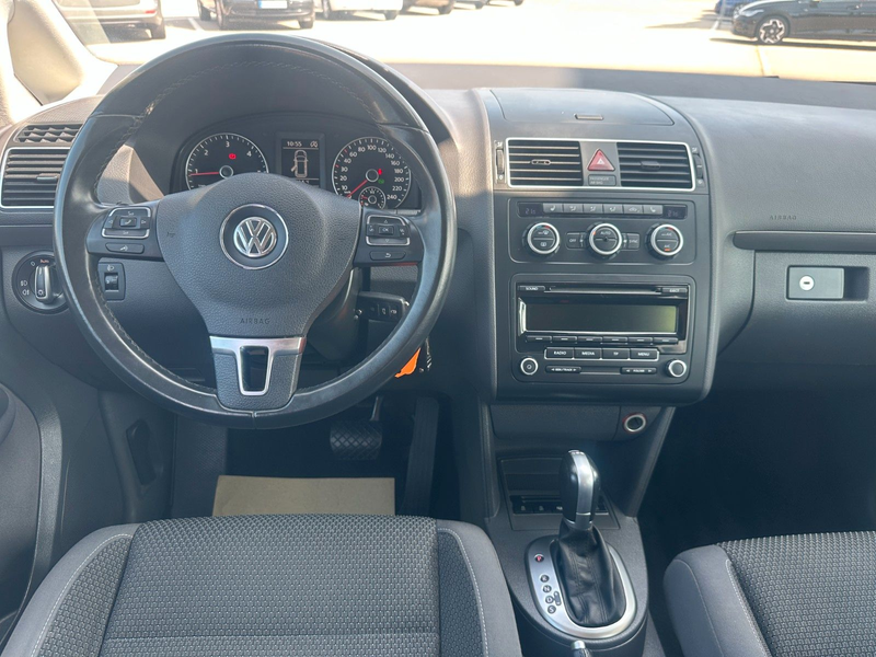 Volkswagen Touran BMT DSG PDC SHZ 7-Sitze AHK Klimaaut Tem — photo 14