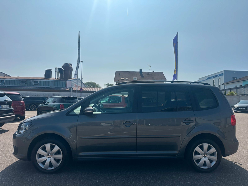 Volkswagen Touran BMT DSG PDC SHZ 7-Sitze AHK Klimaaut Tem — photo 9
