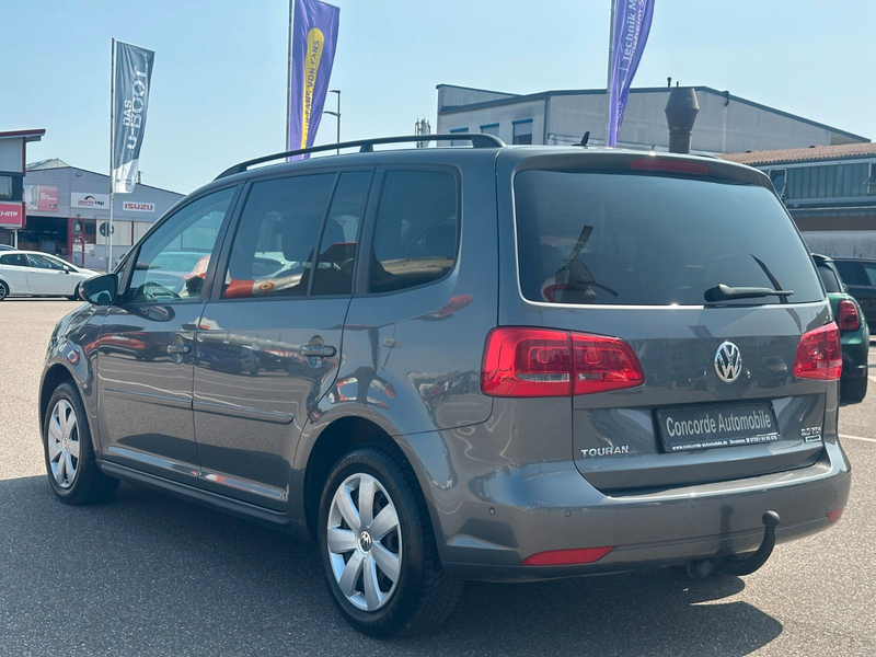 Volkswagen Touran BMT DSG PDC SHZ 7-Sitze AHK Klimaaut Tem — photo 8