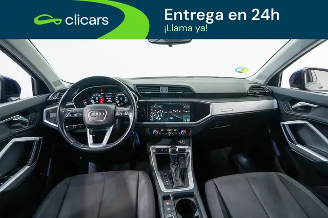 Audi Q3 view 13
