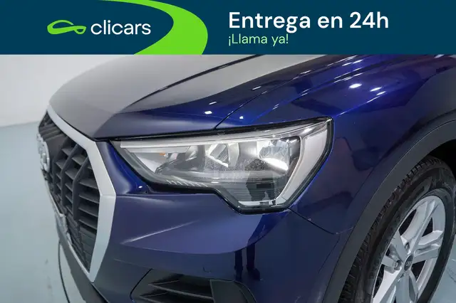 Audi Q3 view 10