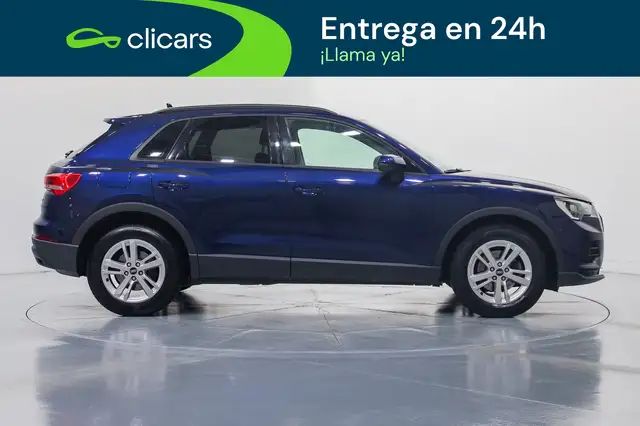 Audi Q3 view 7